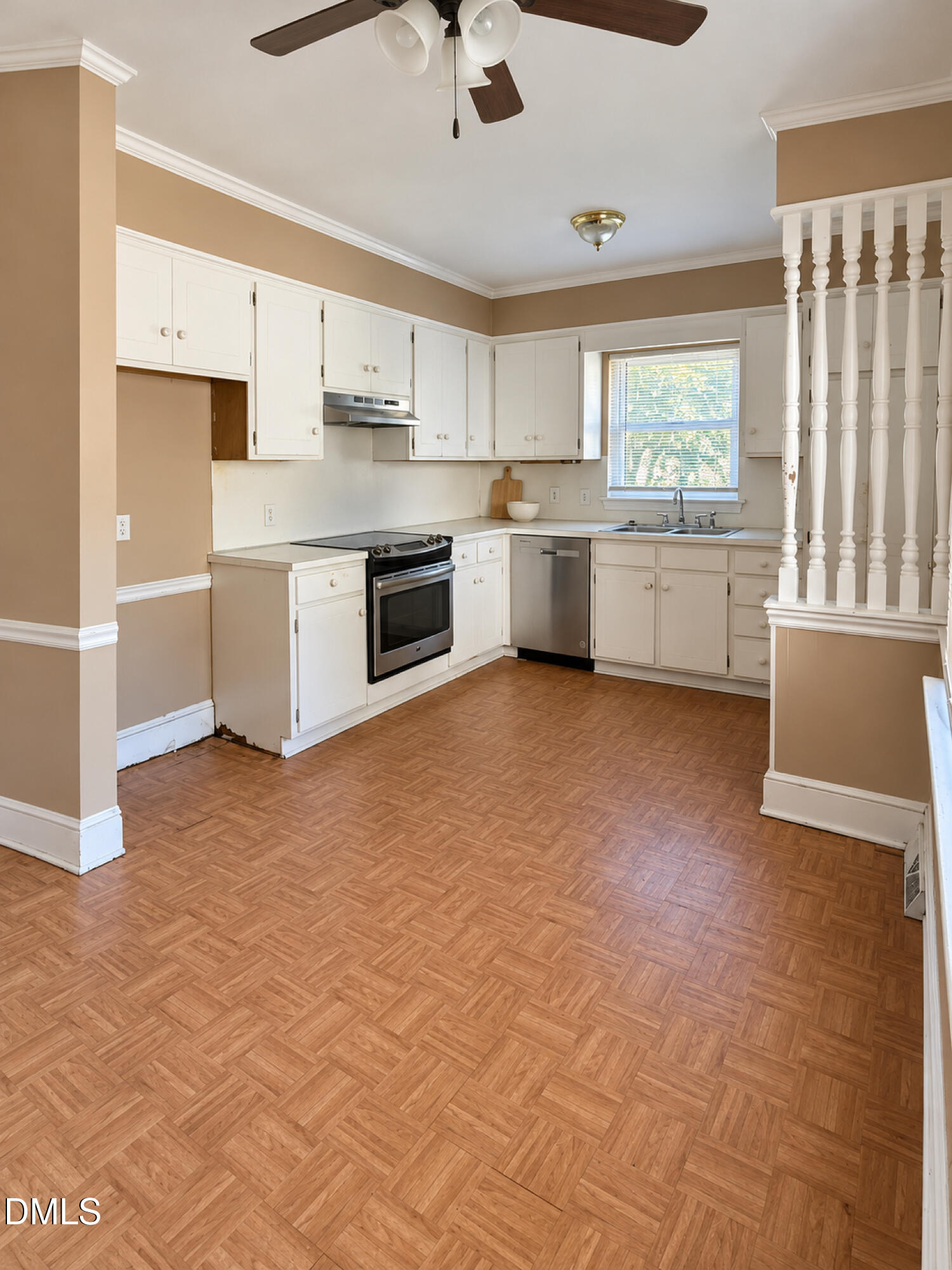 2705 N Roxboro Street Property Photo 15