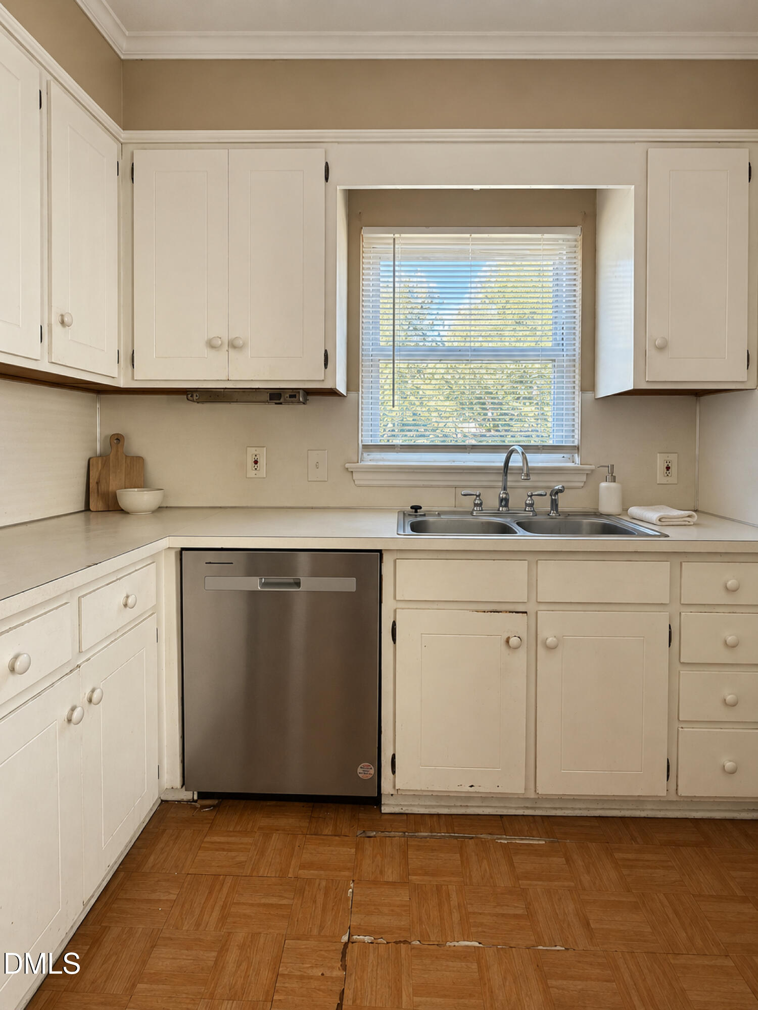 2705 N Roxboro Street Property Photo 17