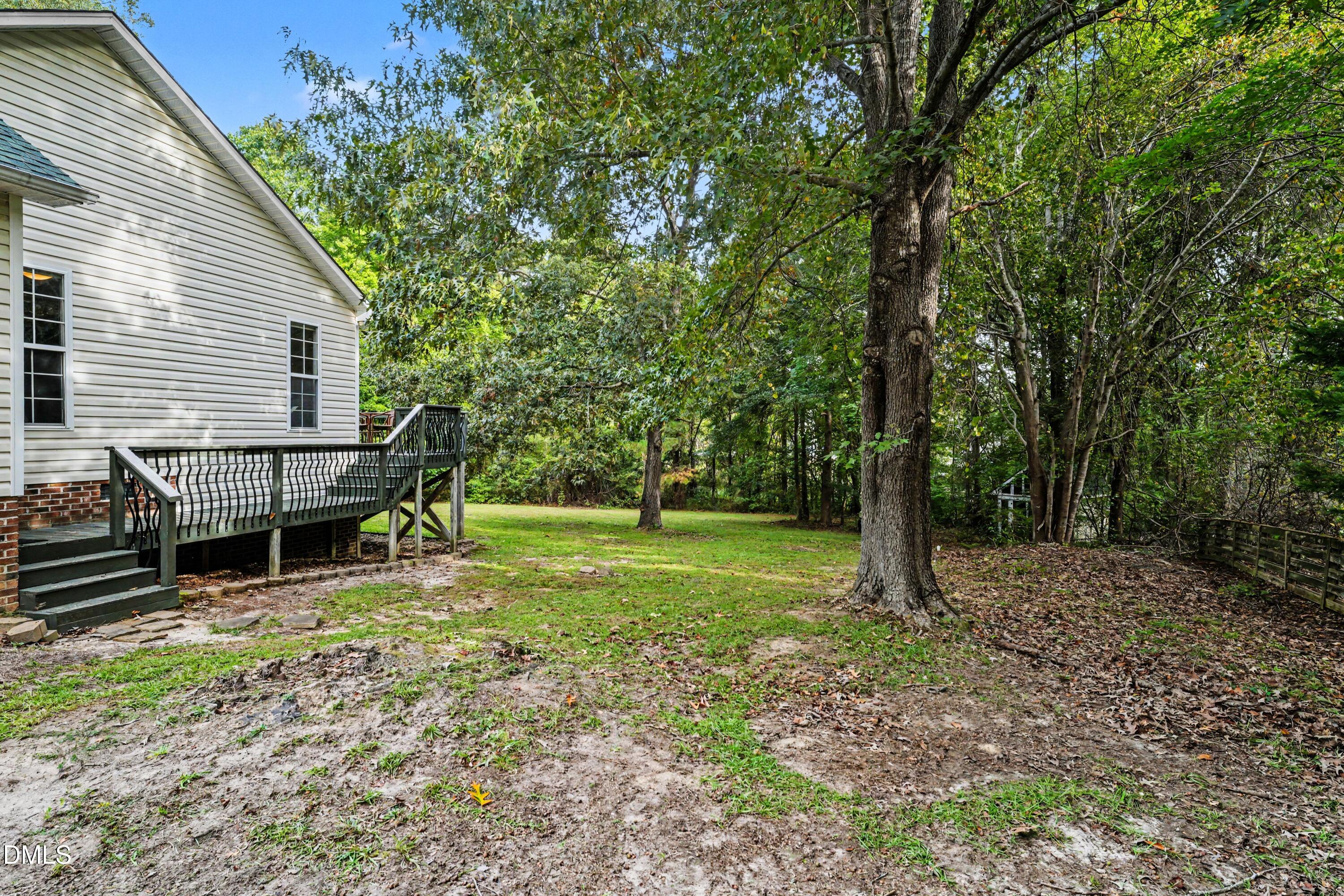 115 Lakeview Court Property Photo 28