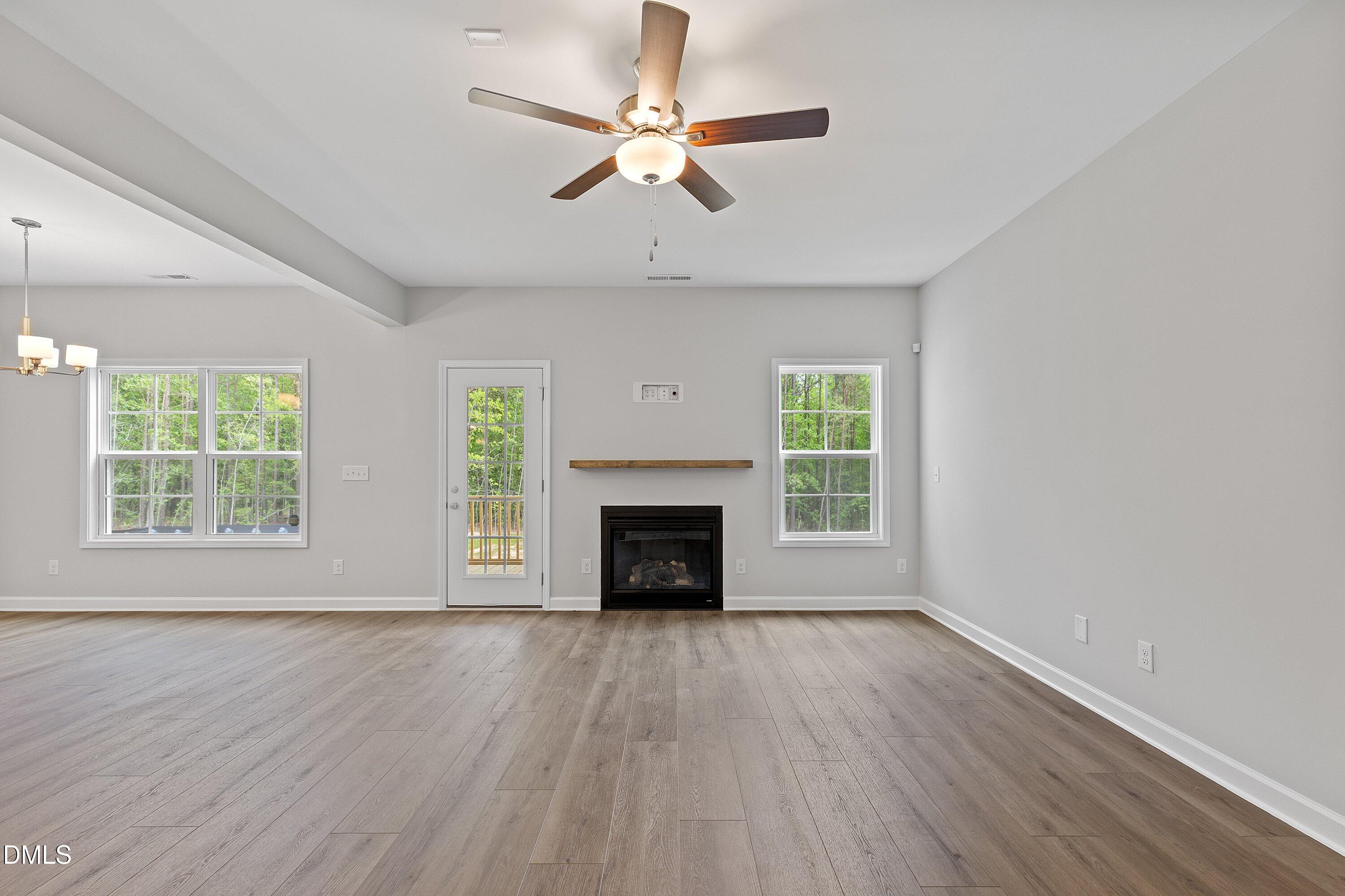 771 E Clydes Point Way Property Photo 9