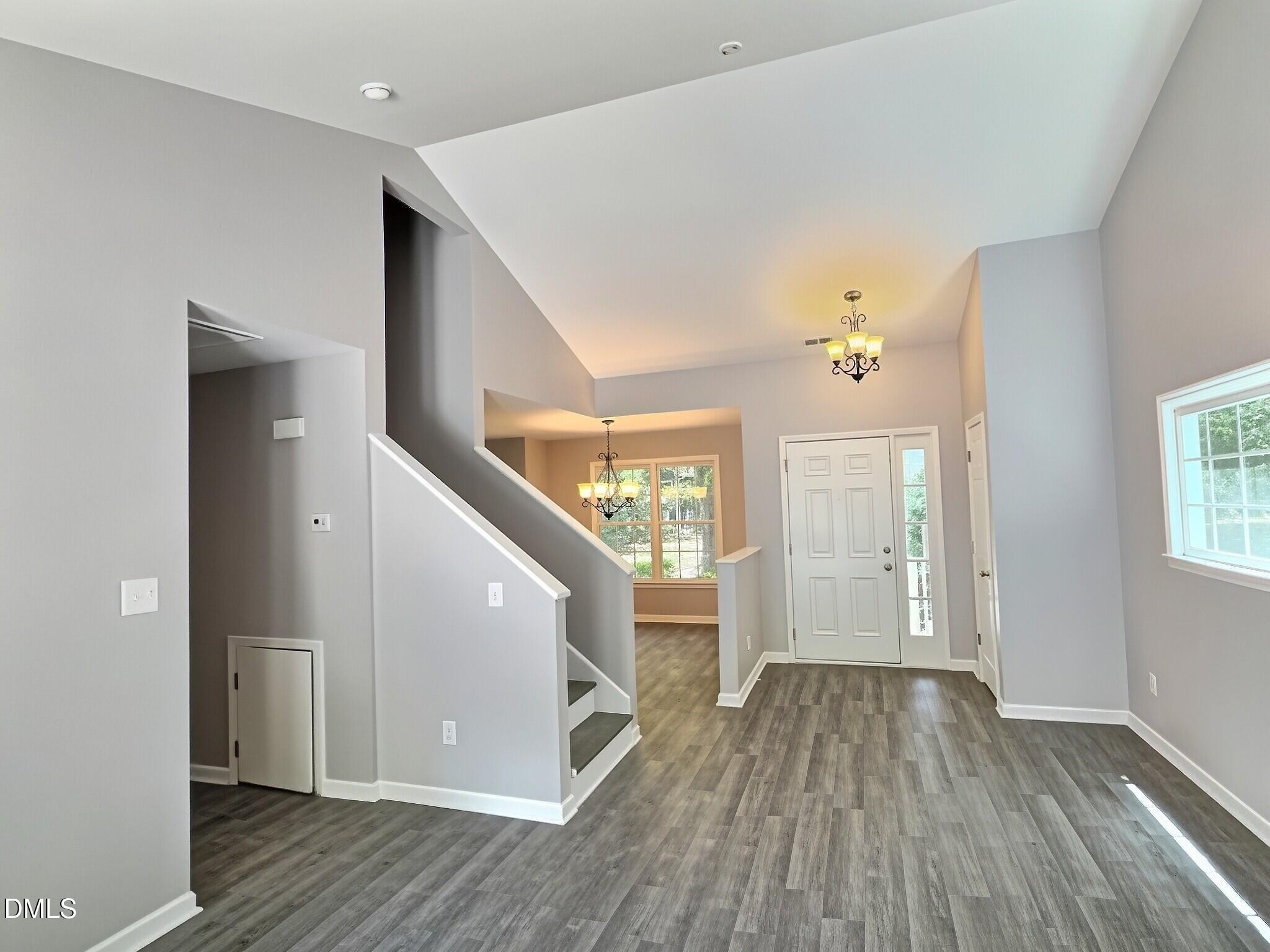 109 Weatherhill Point Property Photo 11