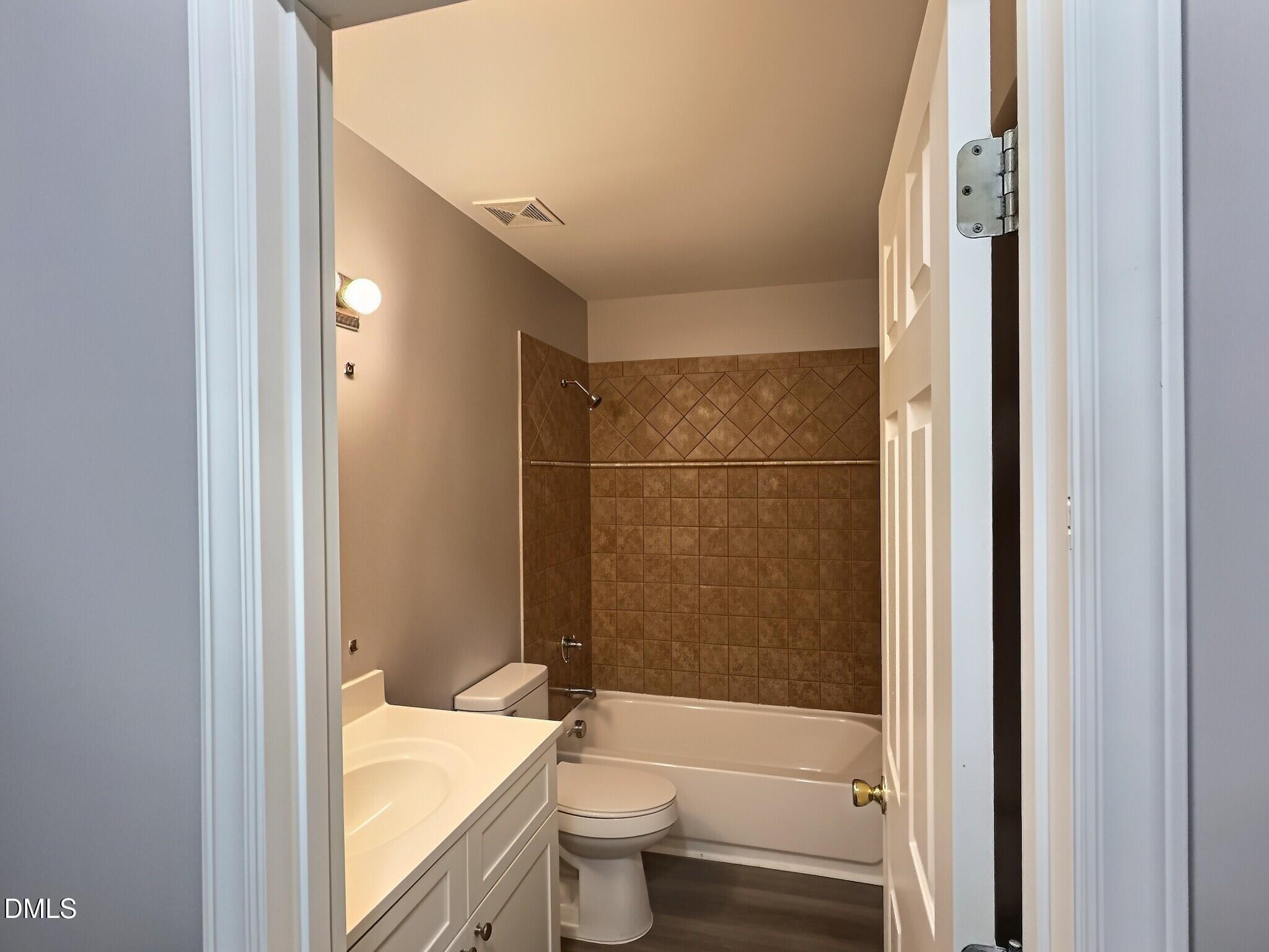 109 Weatherhill Point Property Photo 21