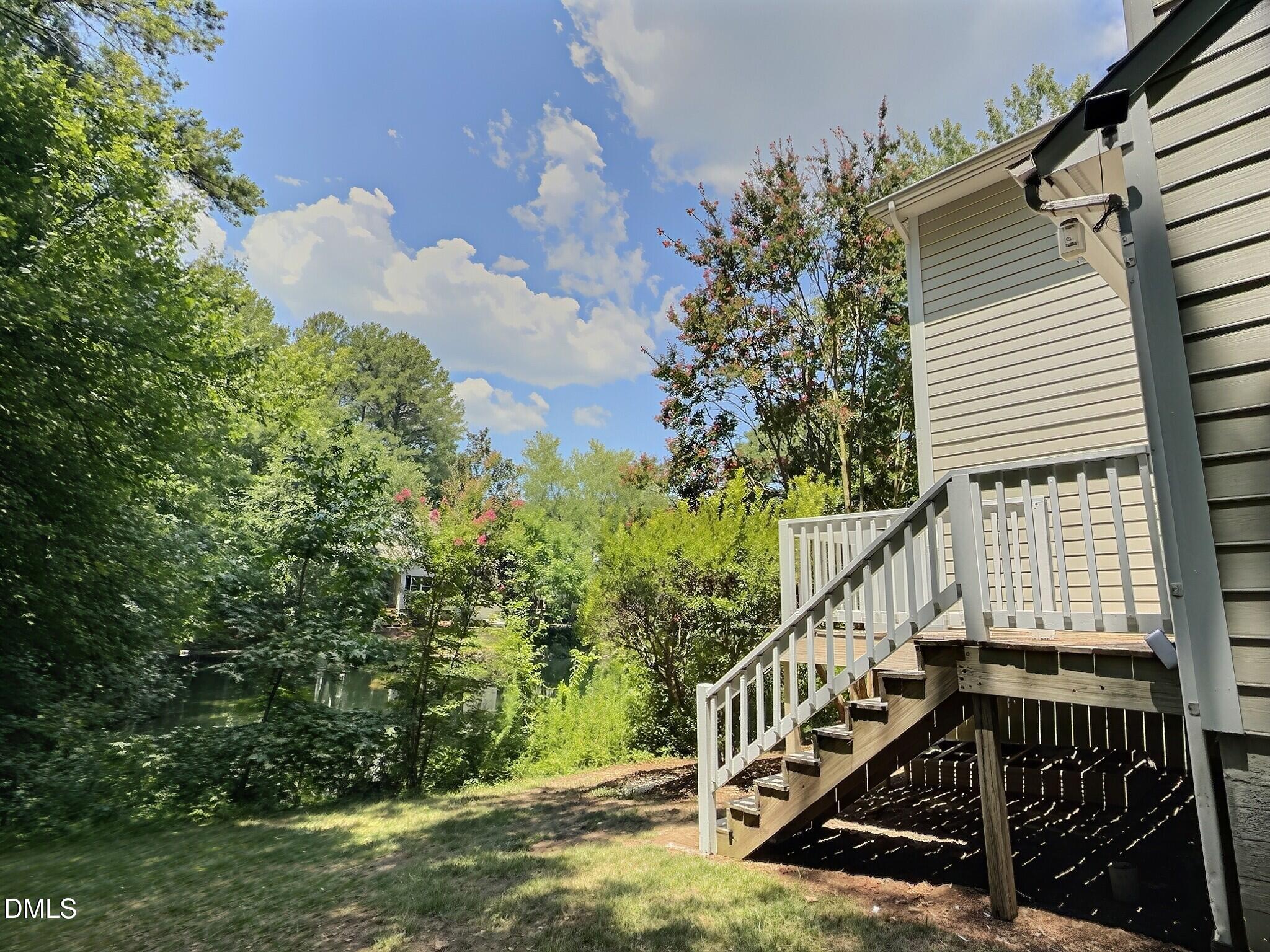 109 Weatherhill Point Property Photo 24