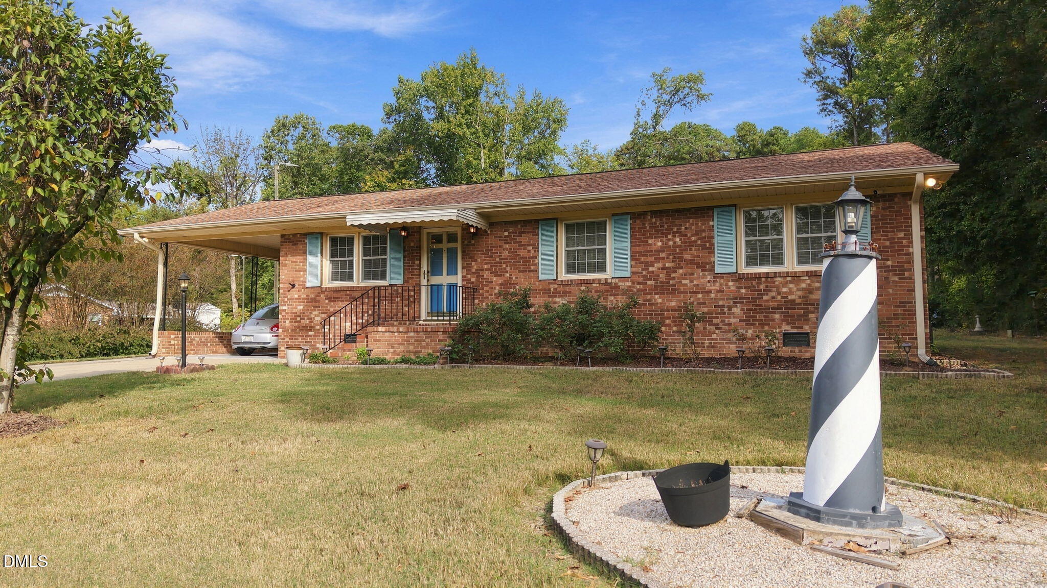 3911 Holder Road Property Photo 3