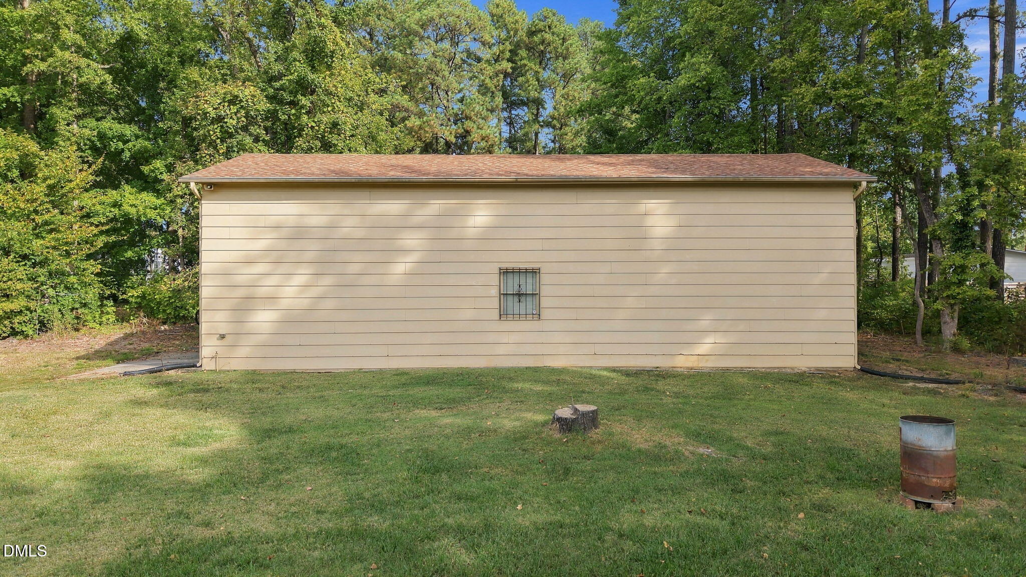 3911 Holder Road Property Photo 5