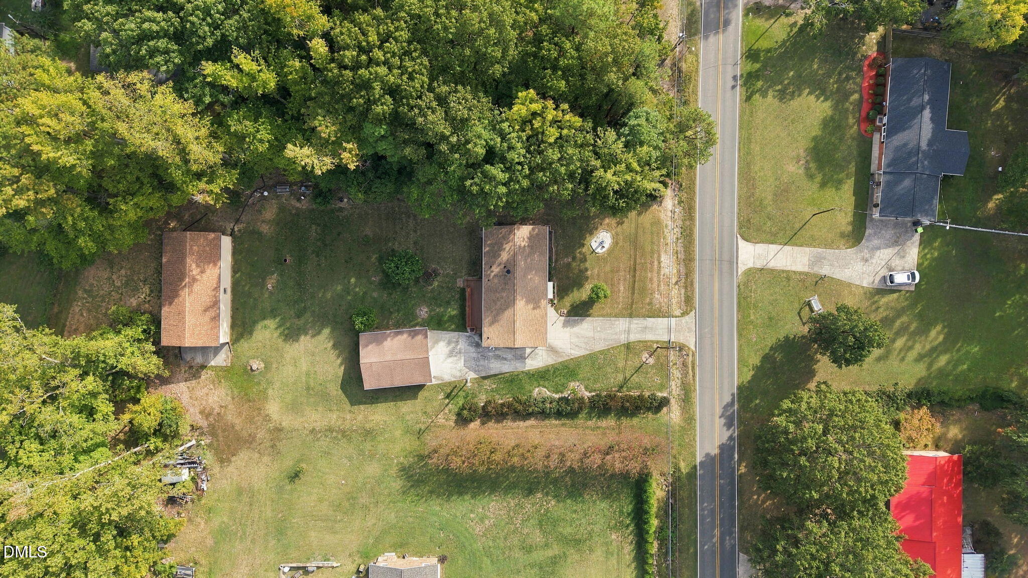 3911 Holder Road Property Photo 9