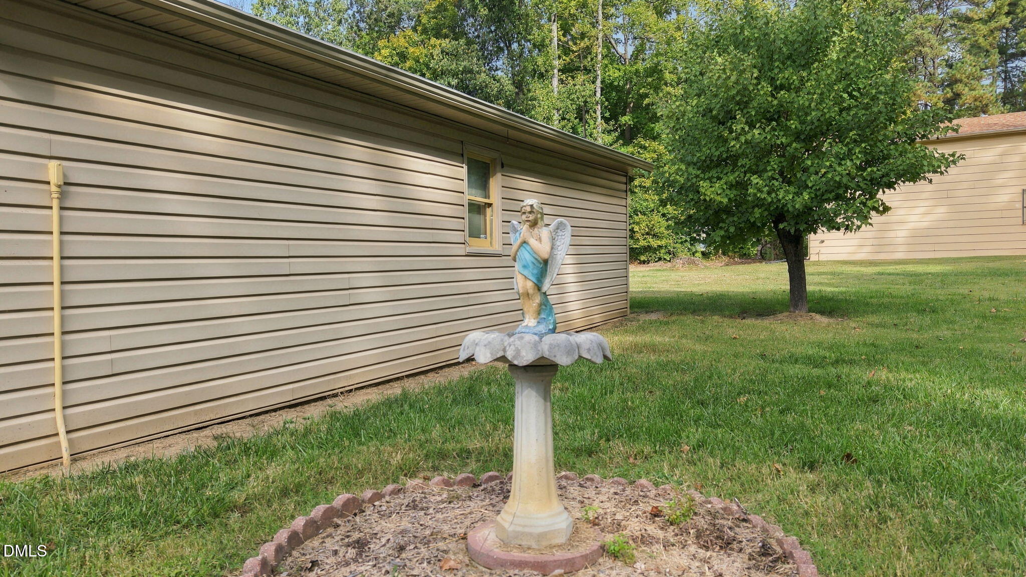 3911 Holder Road Property Photo 20