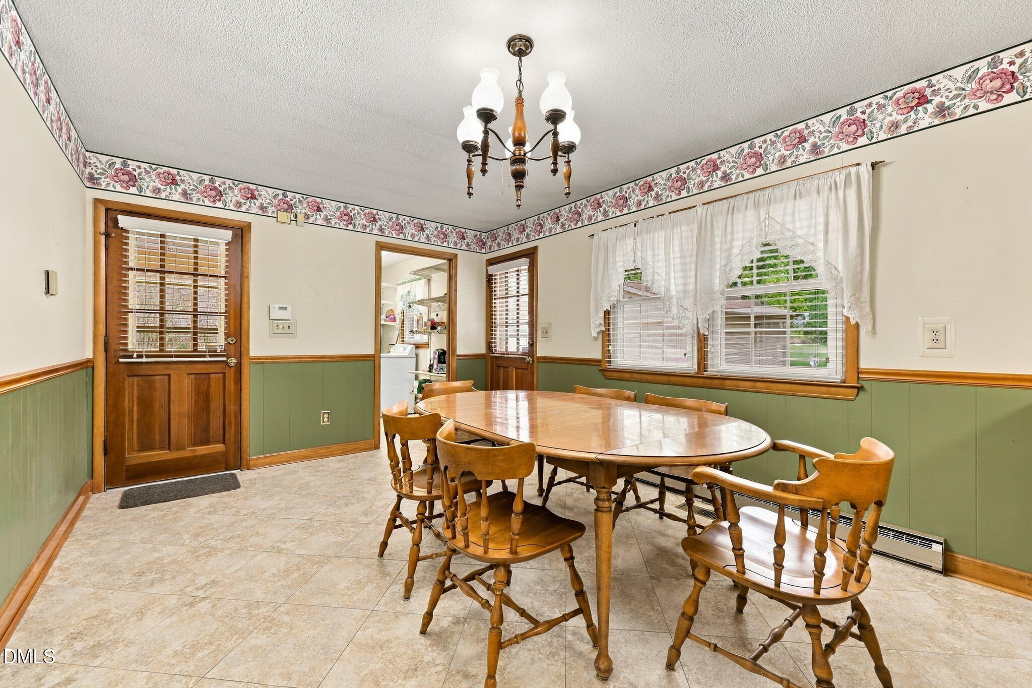 3911 Holder Road Property Photo 25