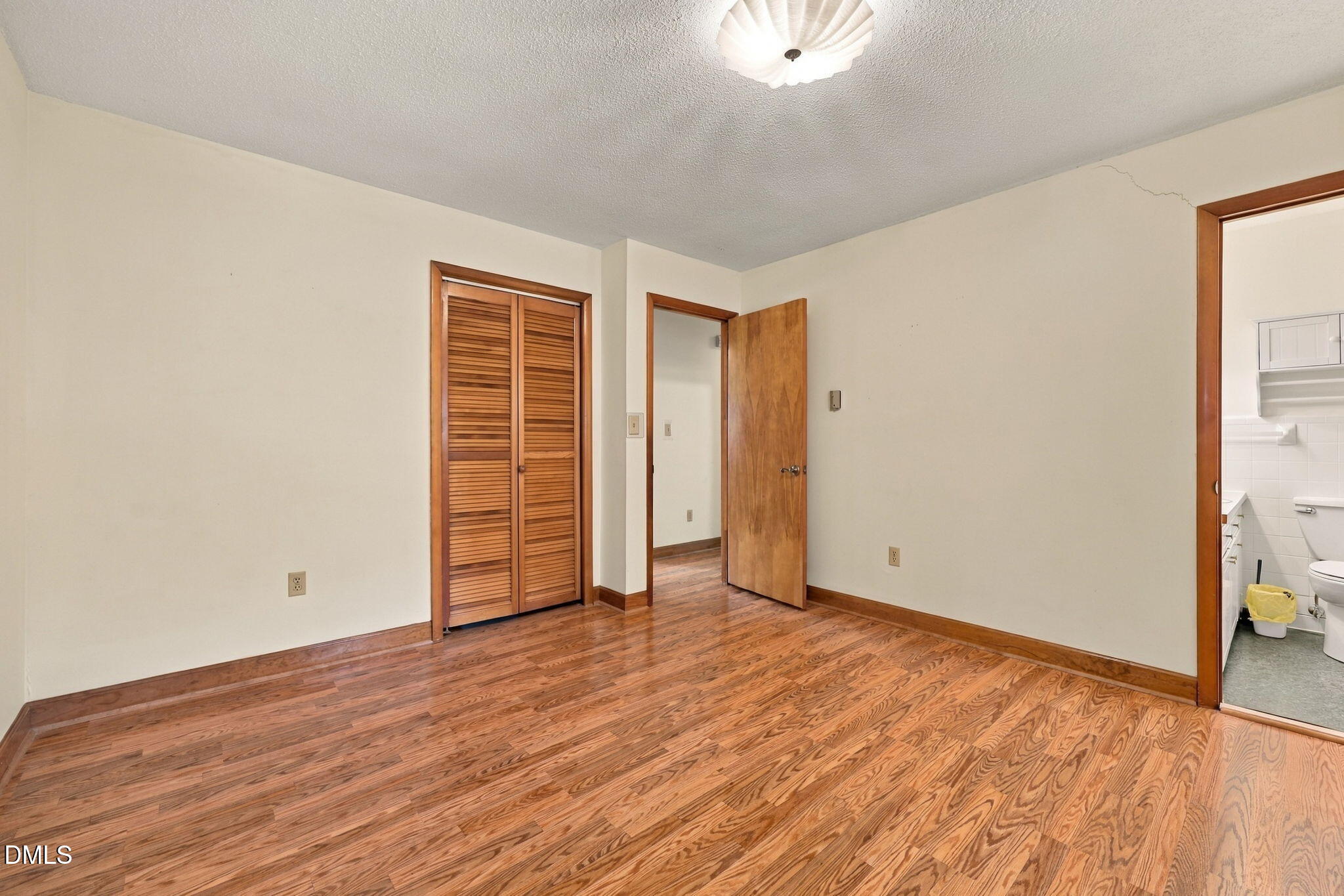 3911 Holder Road Property Photo 41