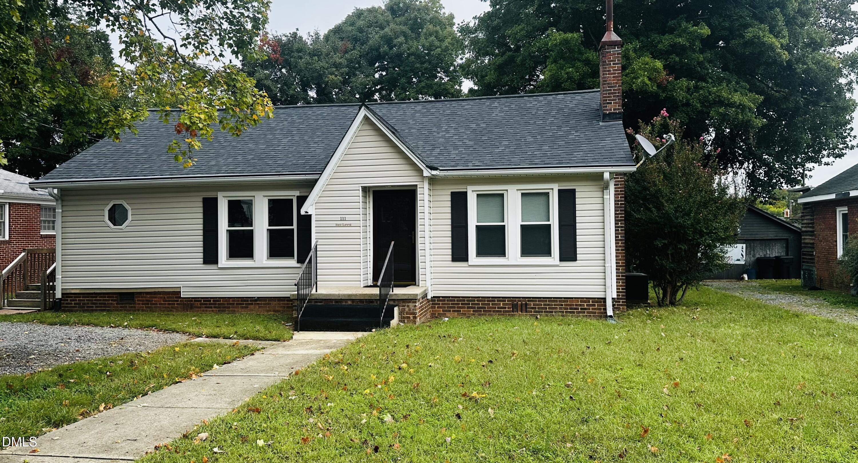 111 W Summit Avenue Property Photo 3