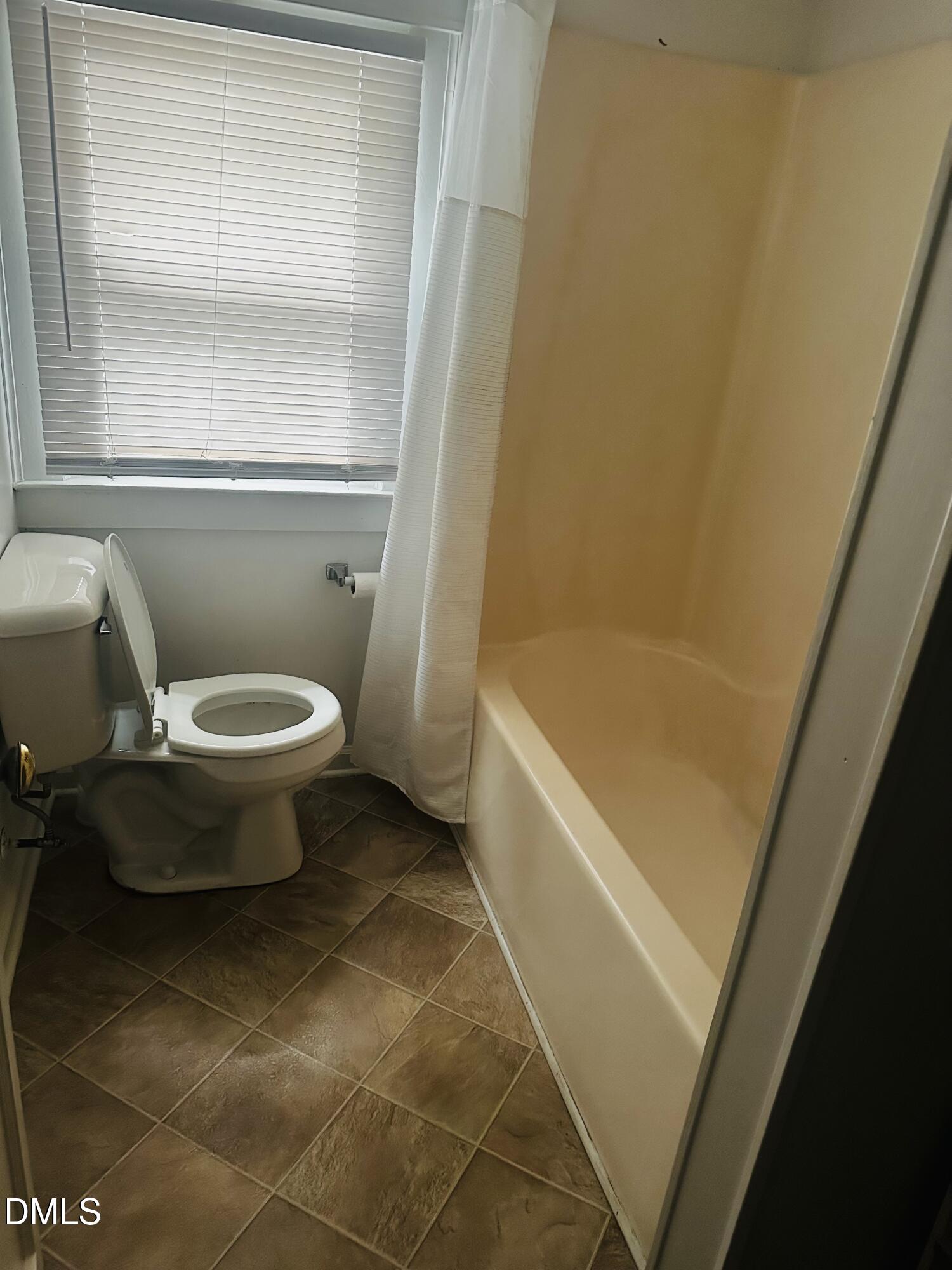 111 W Summit Avenue Property Photo 28