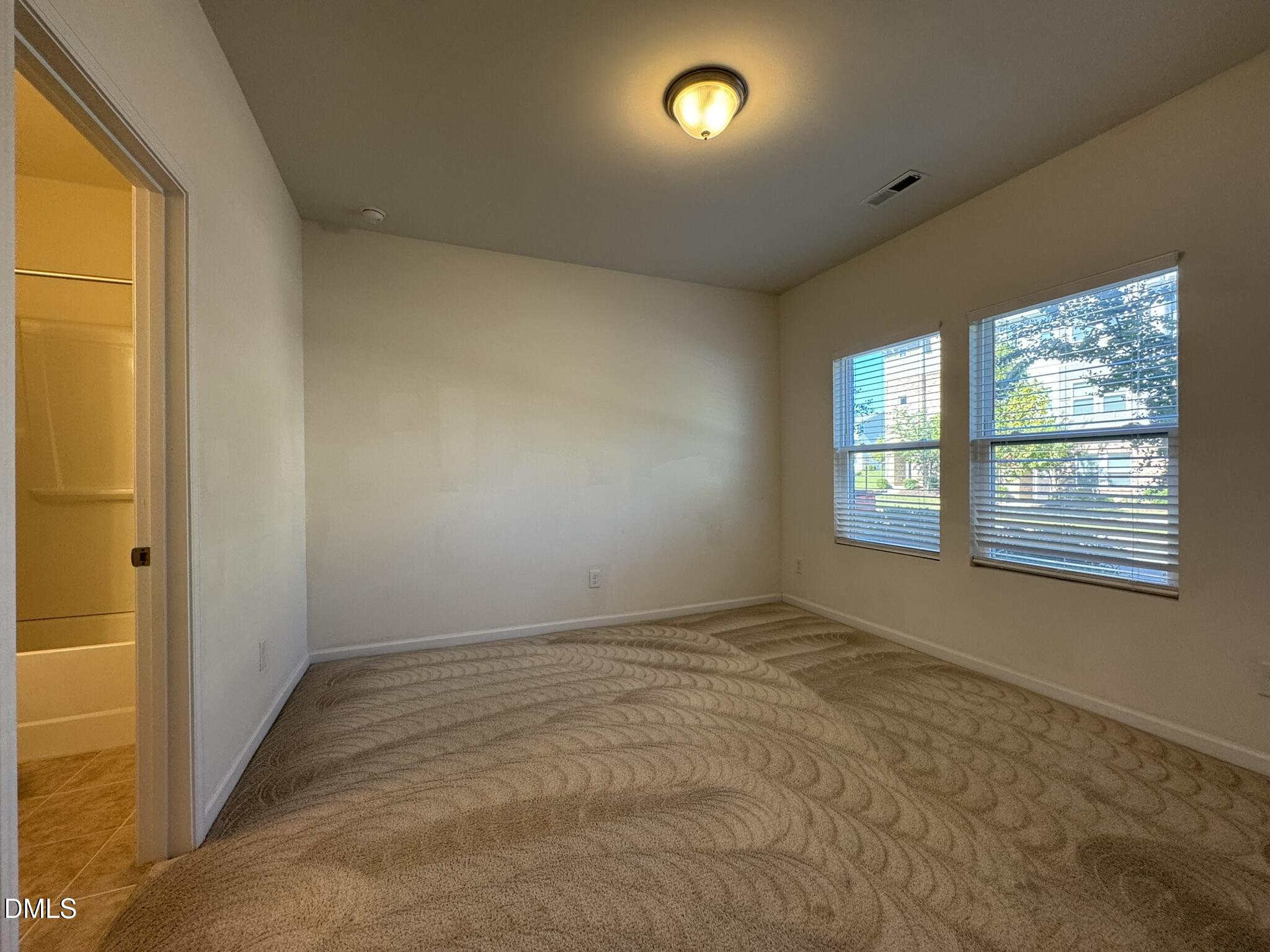 1046 Salt Glaze Lane Property Photo 4
