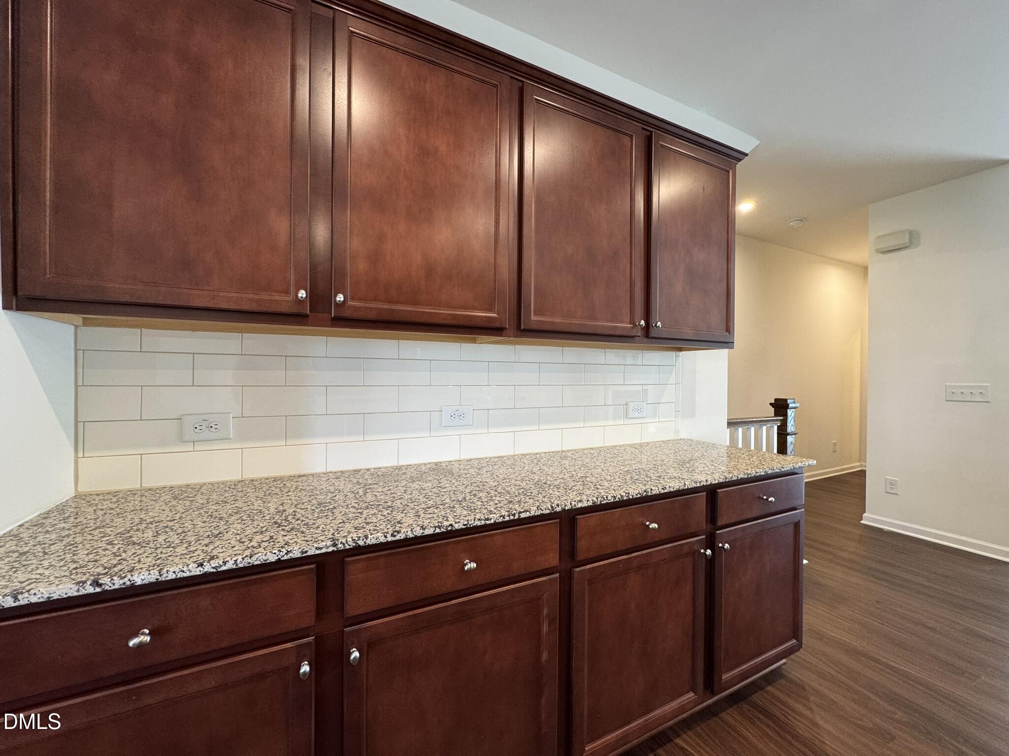 1046 Salt Glaze Lane Property Photo 13