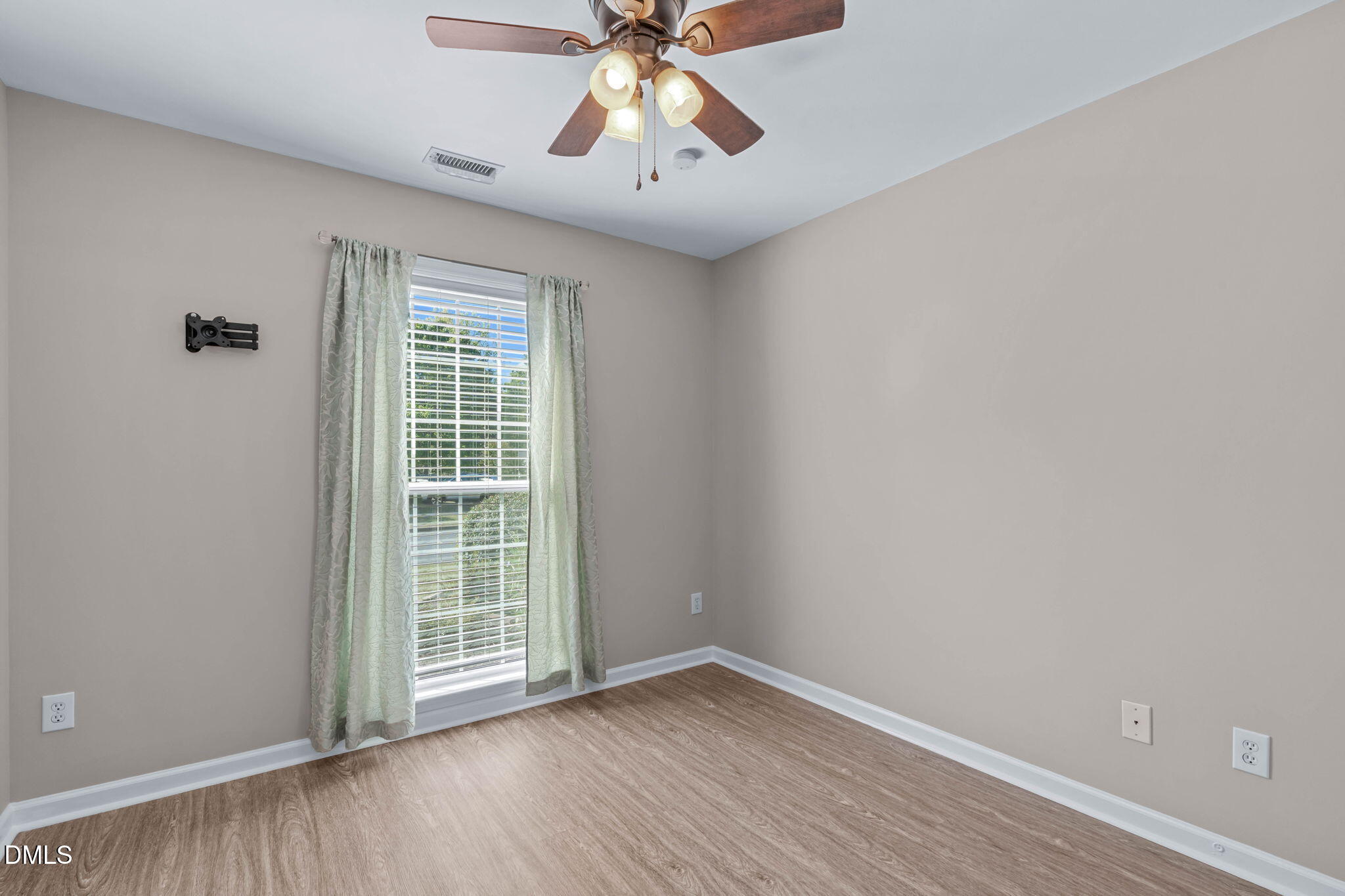 131 Saddle River Road Property Photo 24