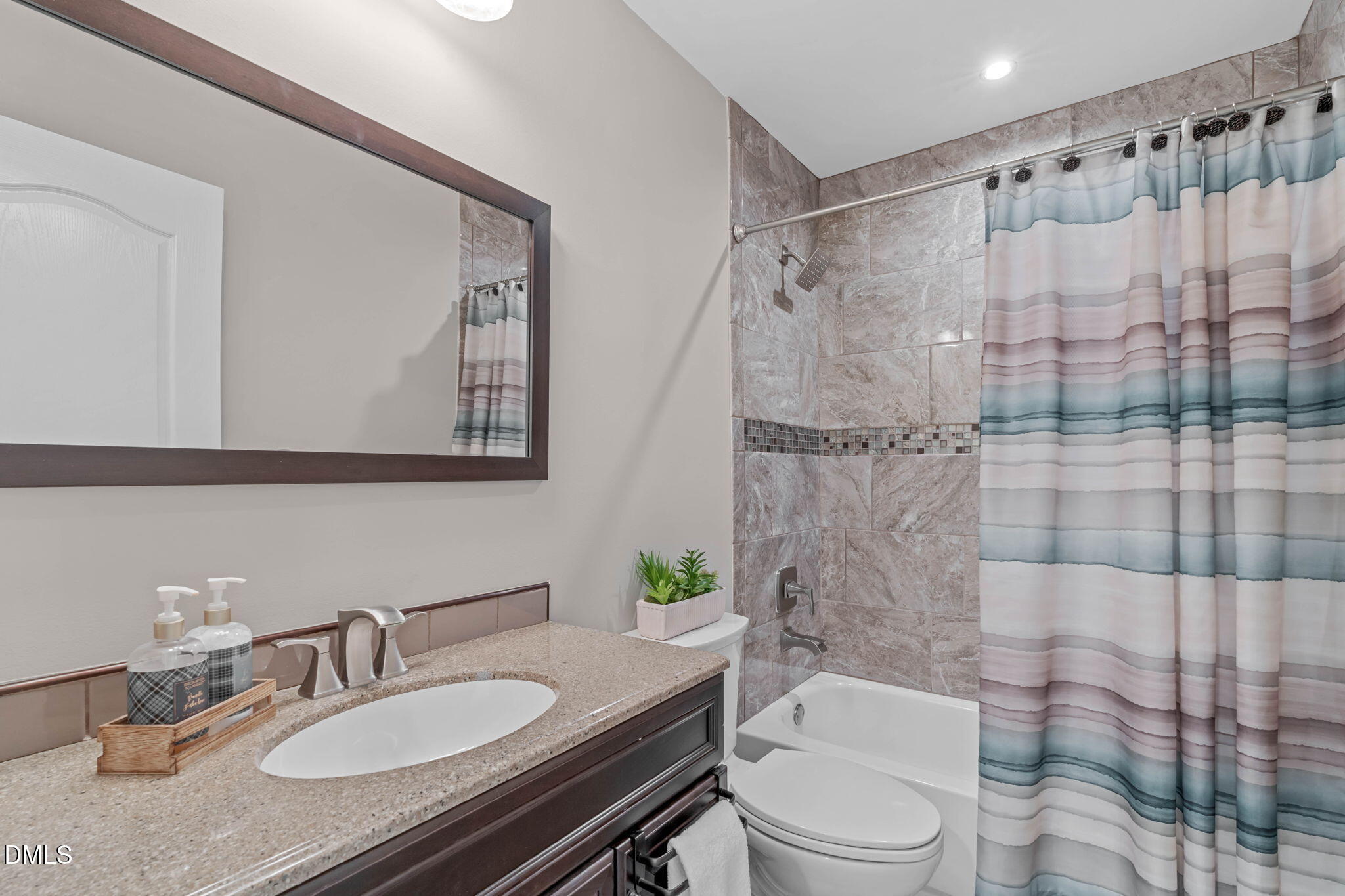 131 Saddle River Road Property Photo 25