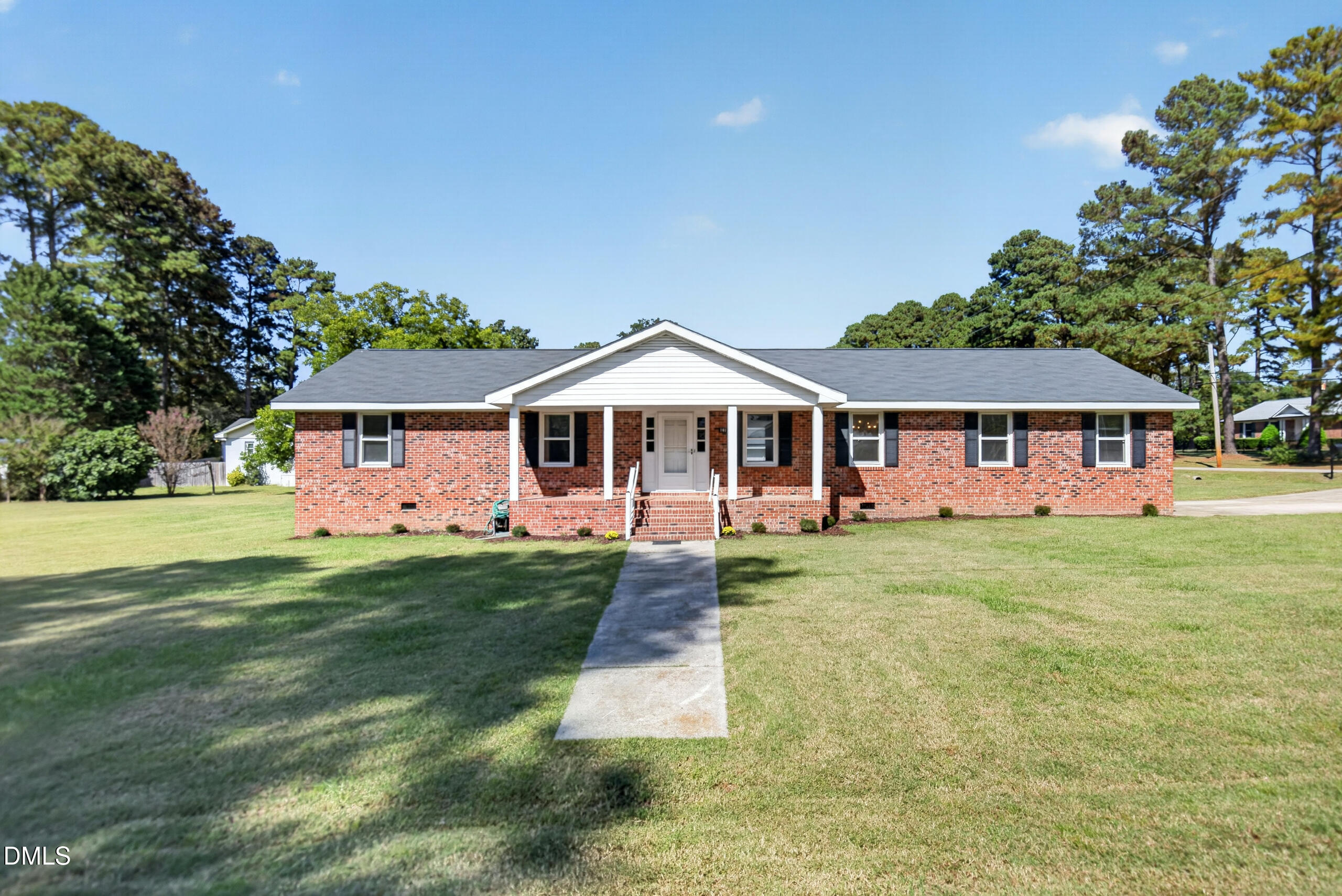 141 Forest Lane Property Photo 1