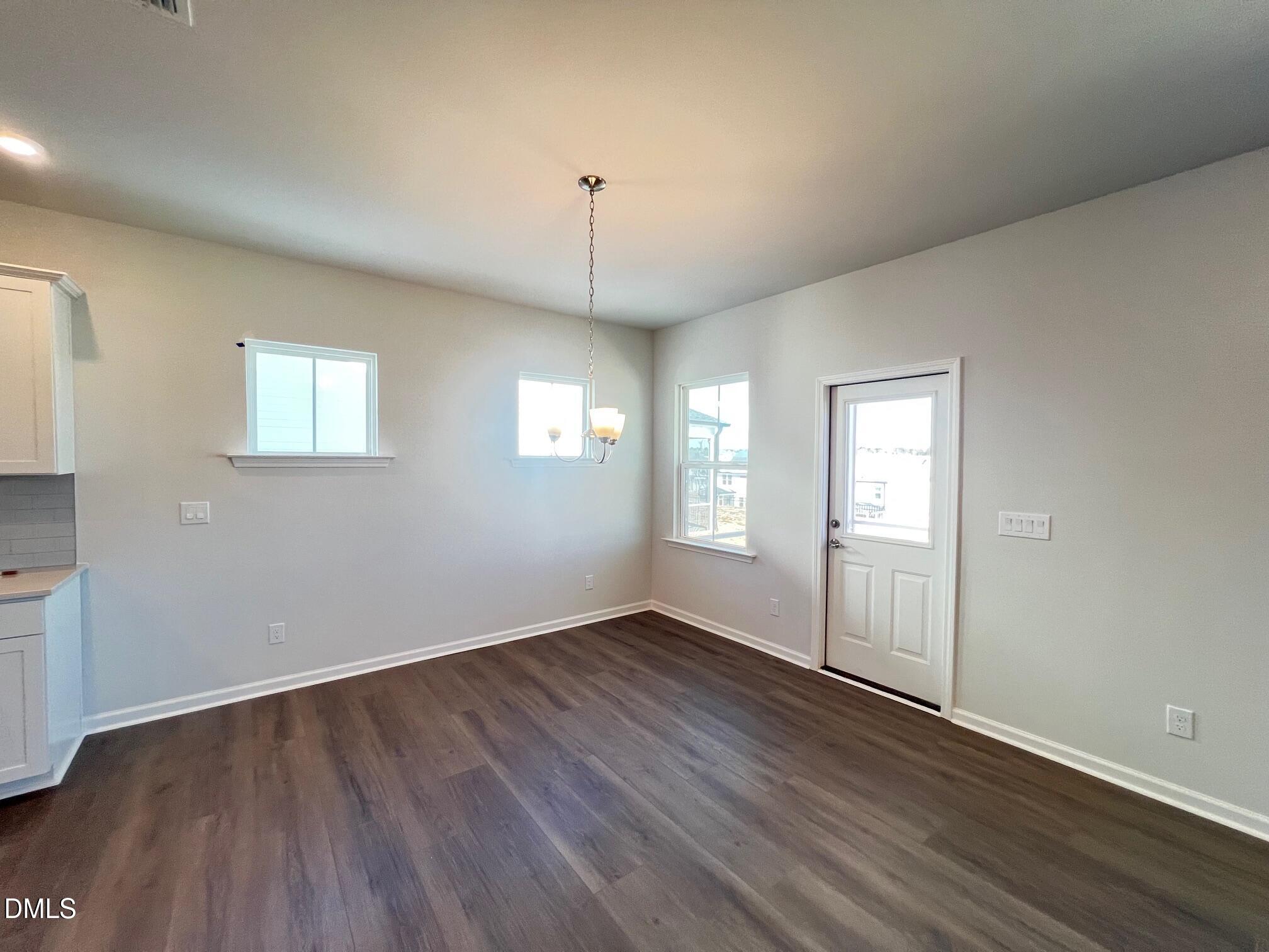 1312 Hollyview Avenue Property Photo 5