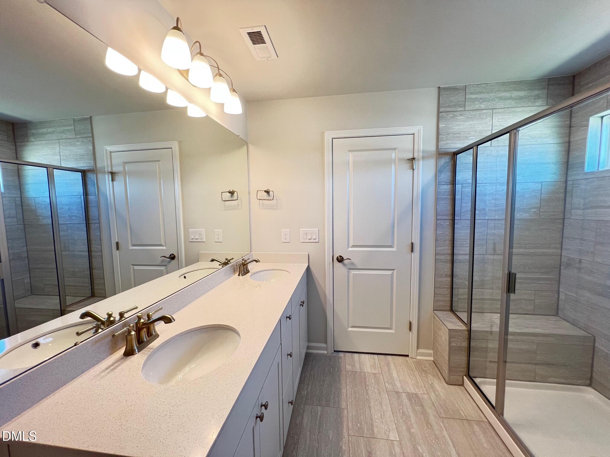 1312 Hollyview Avenue Property Photo 10