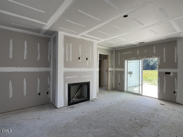 114 Lynn Lane Property Photo 3