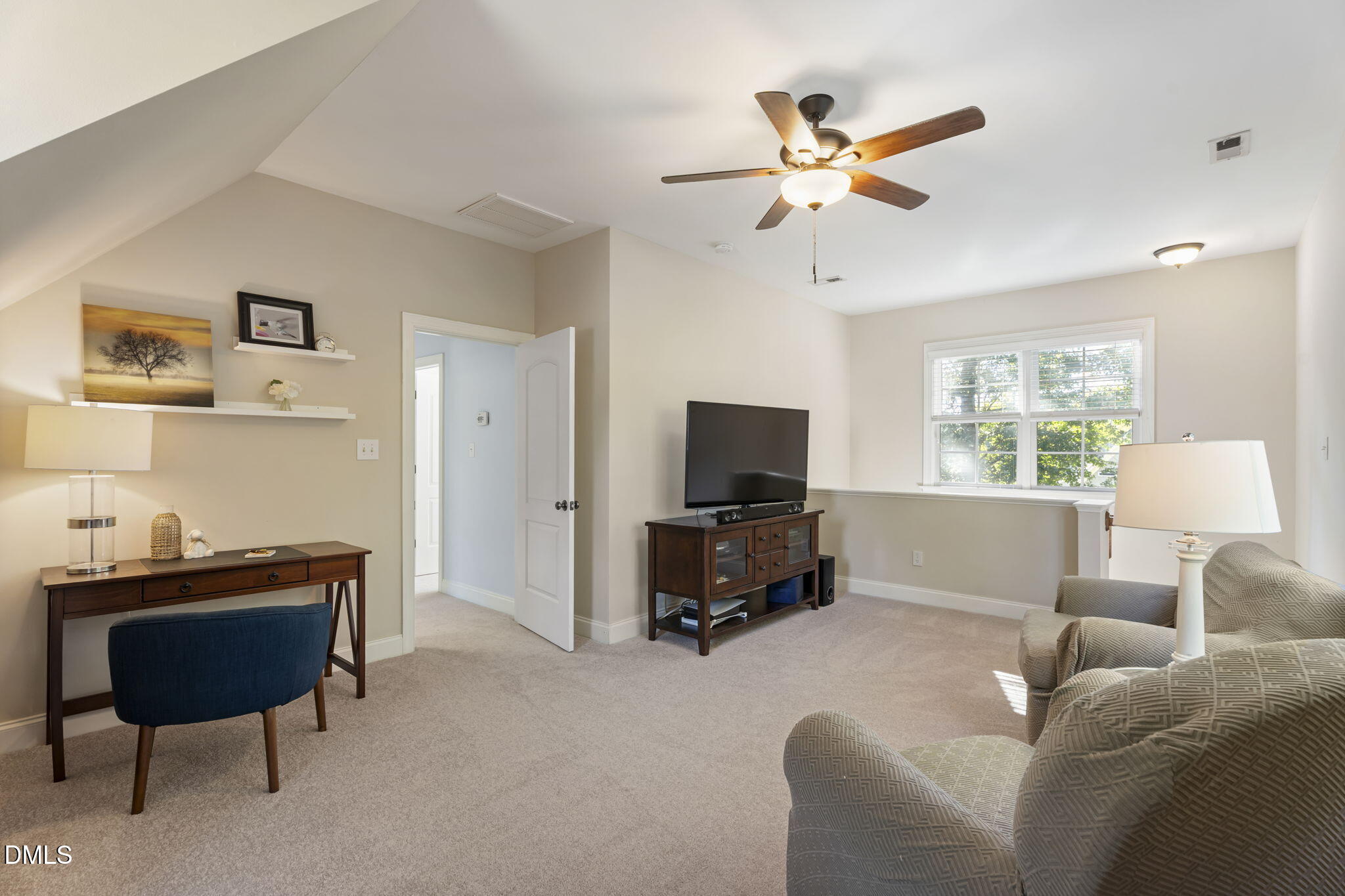 2404 Thurrock Drive Property Photo 20