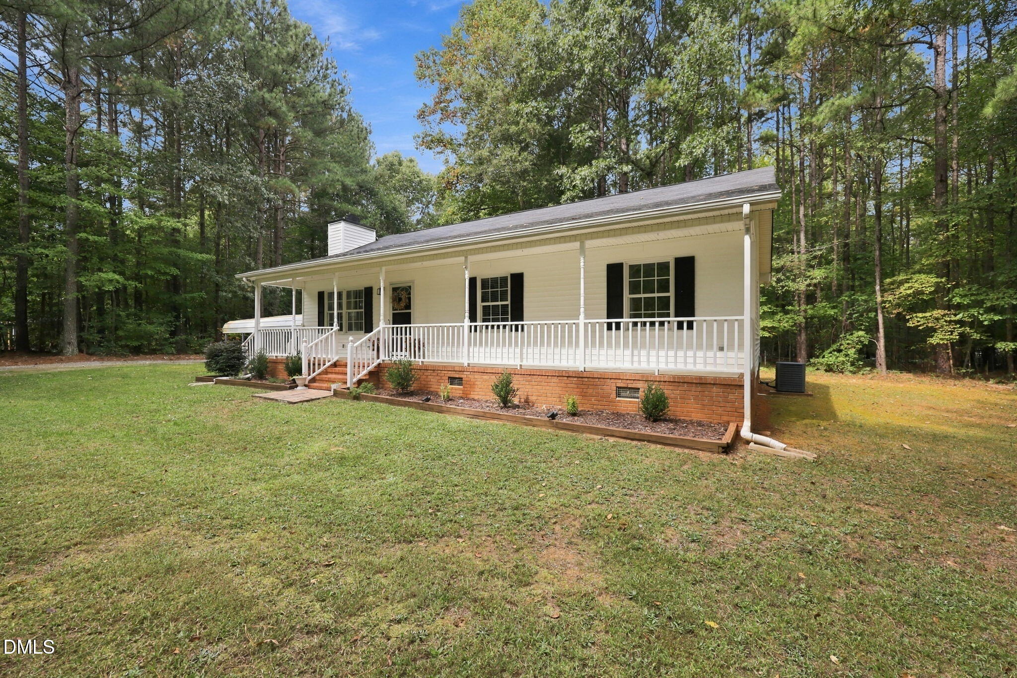 5822 Mill Pointe Lane Property Photo 4