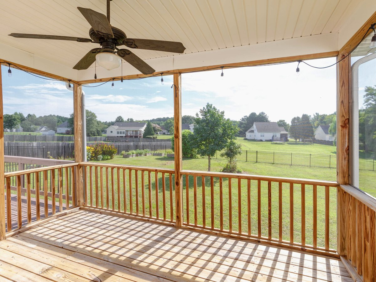 75 Glen Oaks Drive Property Photo 2