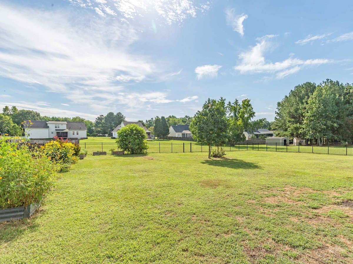 75 Glen Oaks Drive Property Photo 18