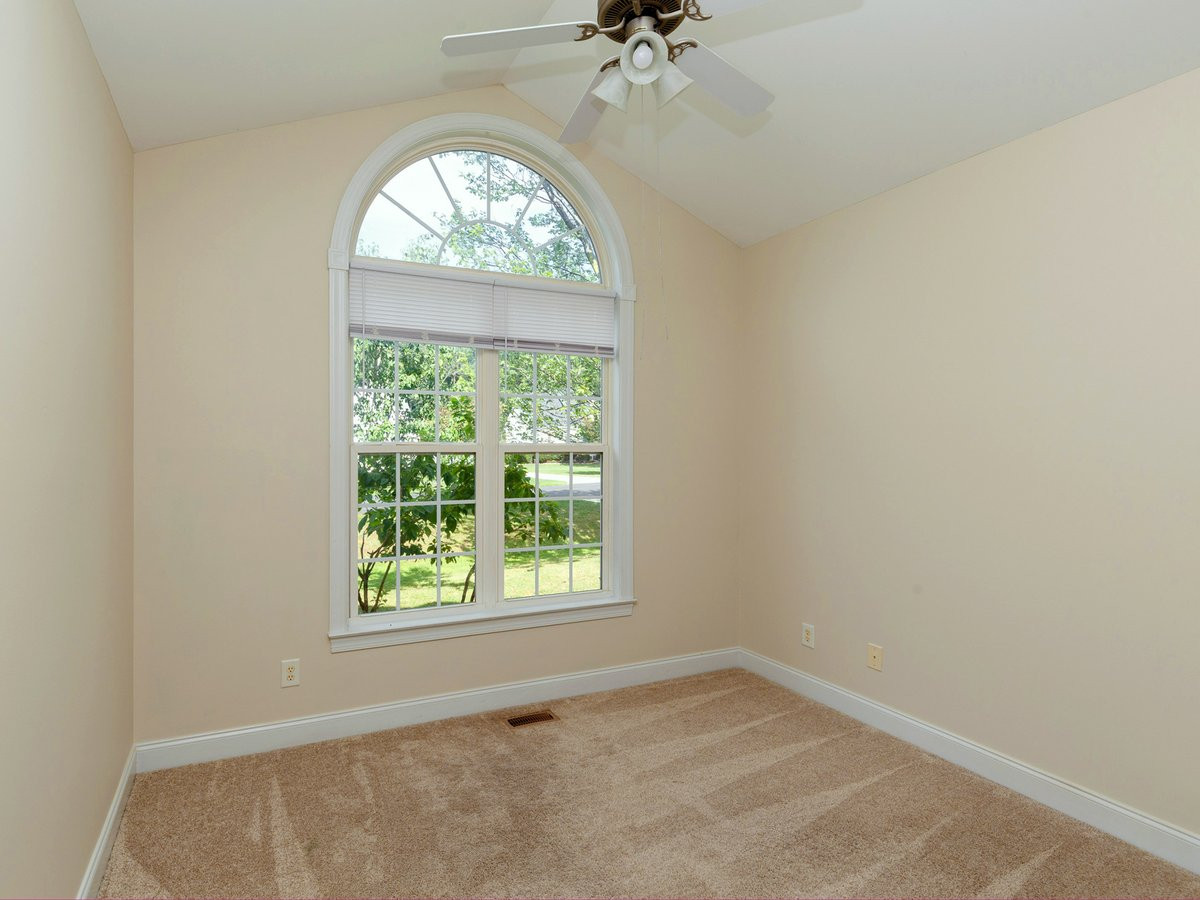 75 Glen Oaks Drive Property Photo 23
