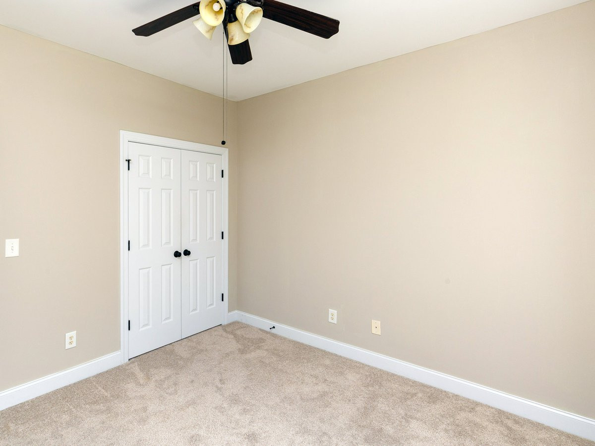 75 Glen Oaks Drive Property Photo 26