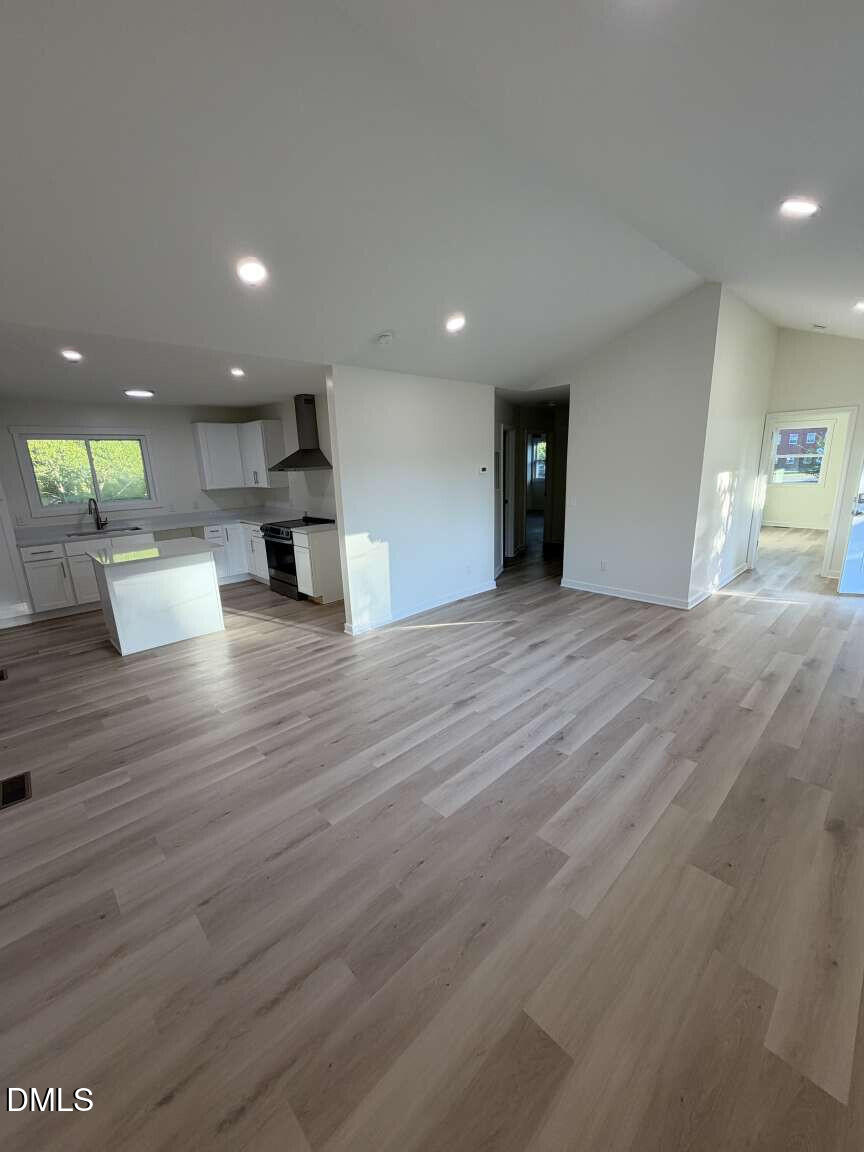 208 S Saint John Street Property Photo 10