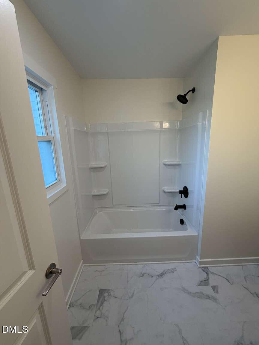 208 S Saint John Street Property Photo 14
