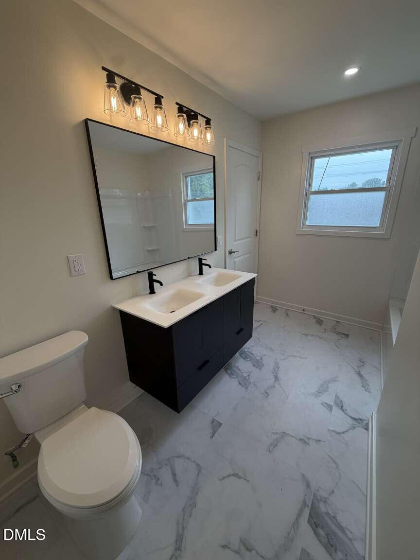 208 S Saint John Street Property Photo 25