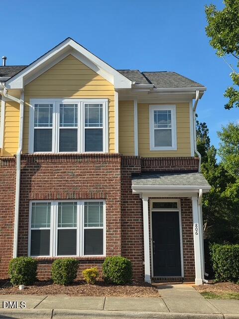 806 Carpenter Glenn Drive Property Photo 1