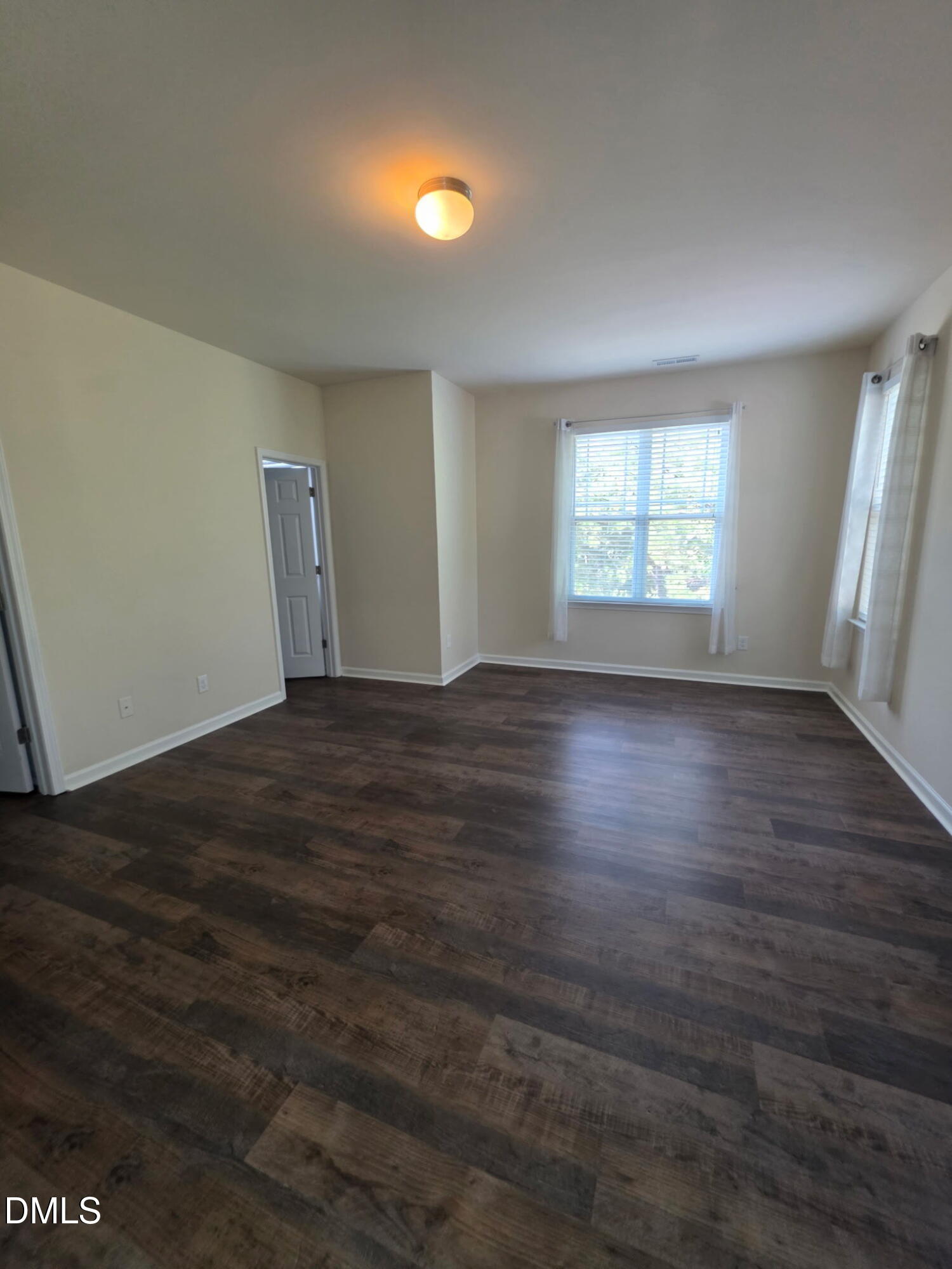 806 Carpenter Glenn Drive Property Photo 7