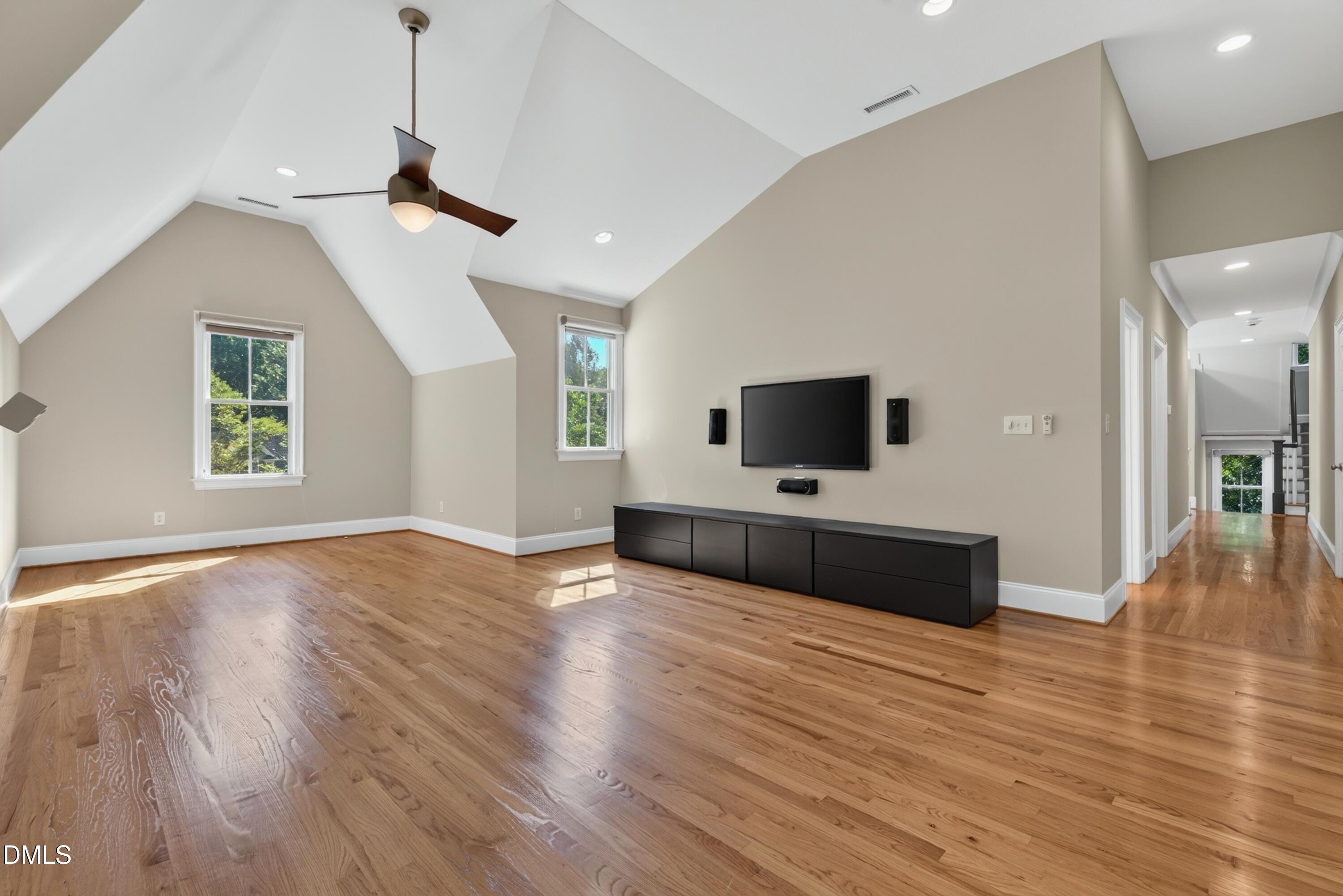 504 Rockgarden Road Property Photo 39