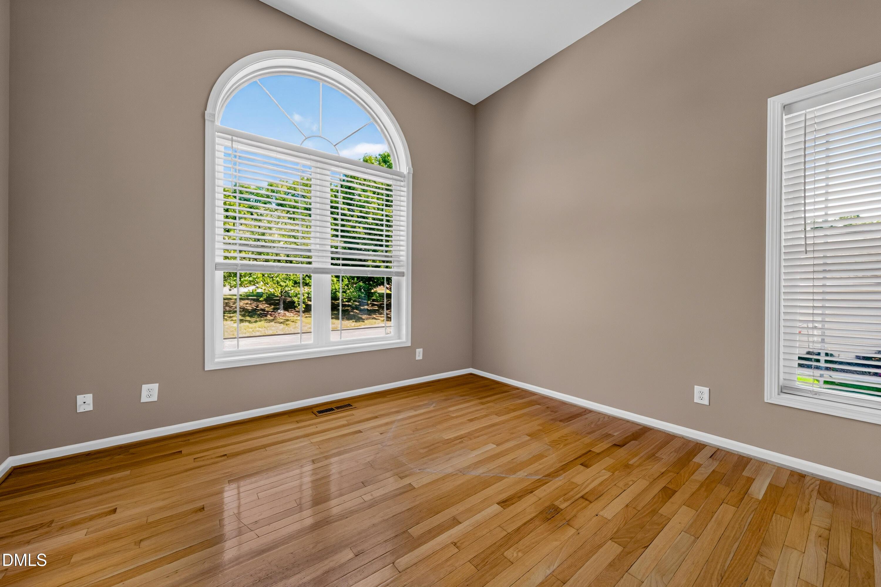 1412 Willow Leaf Way Property Photo 15