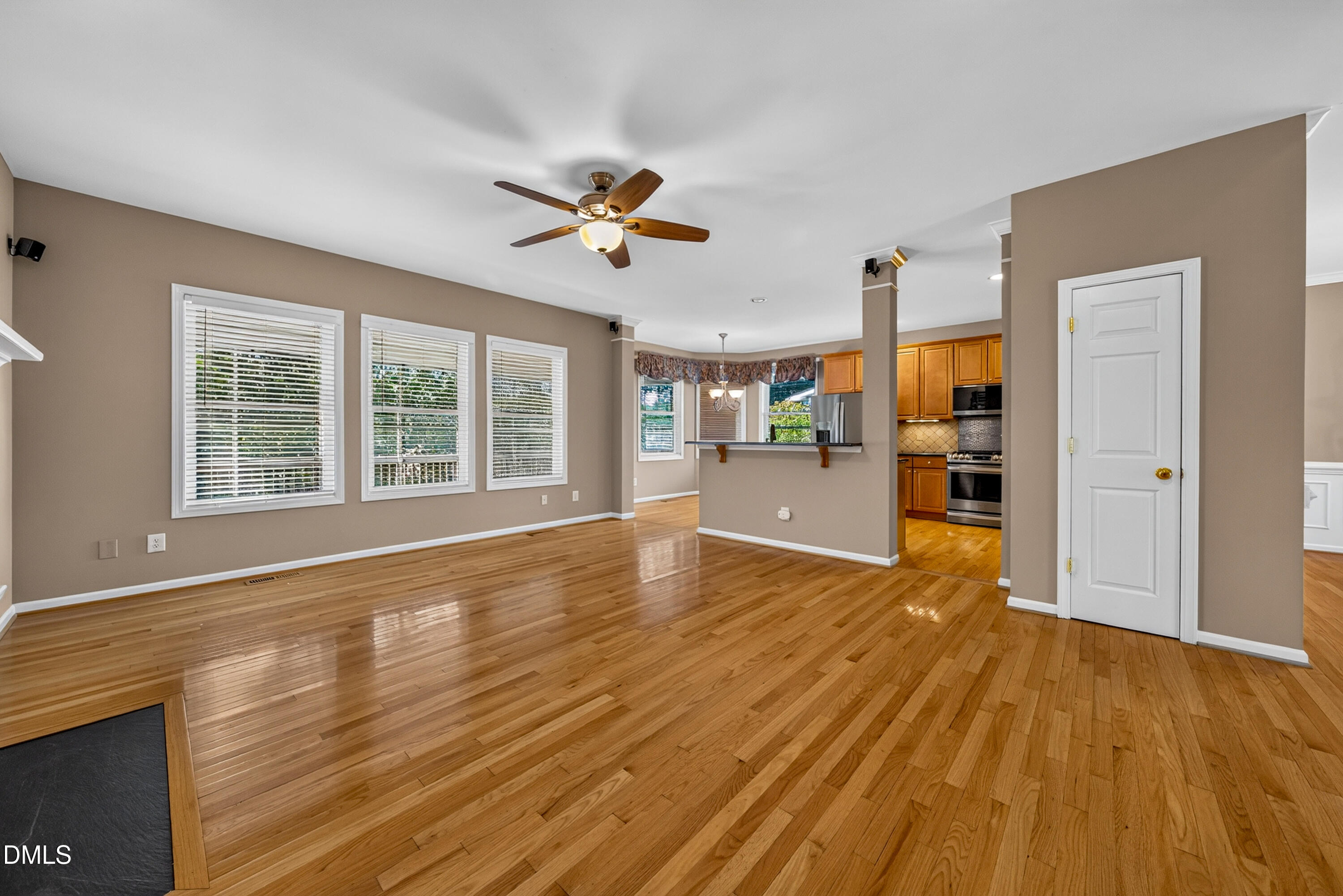 1412 Willow Leaf Way Property Photo 18