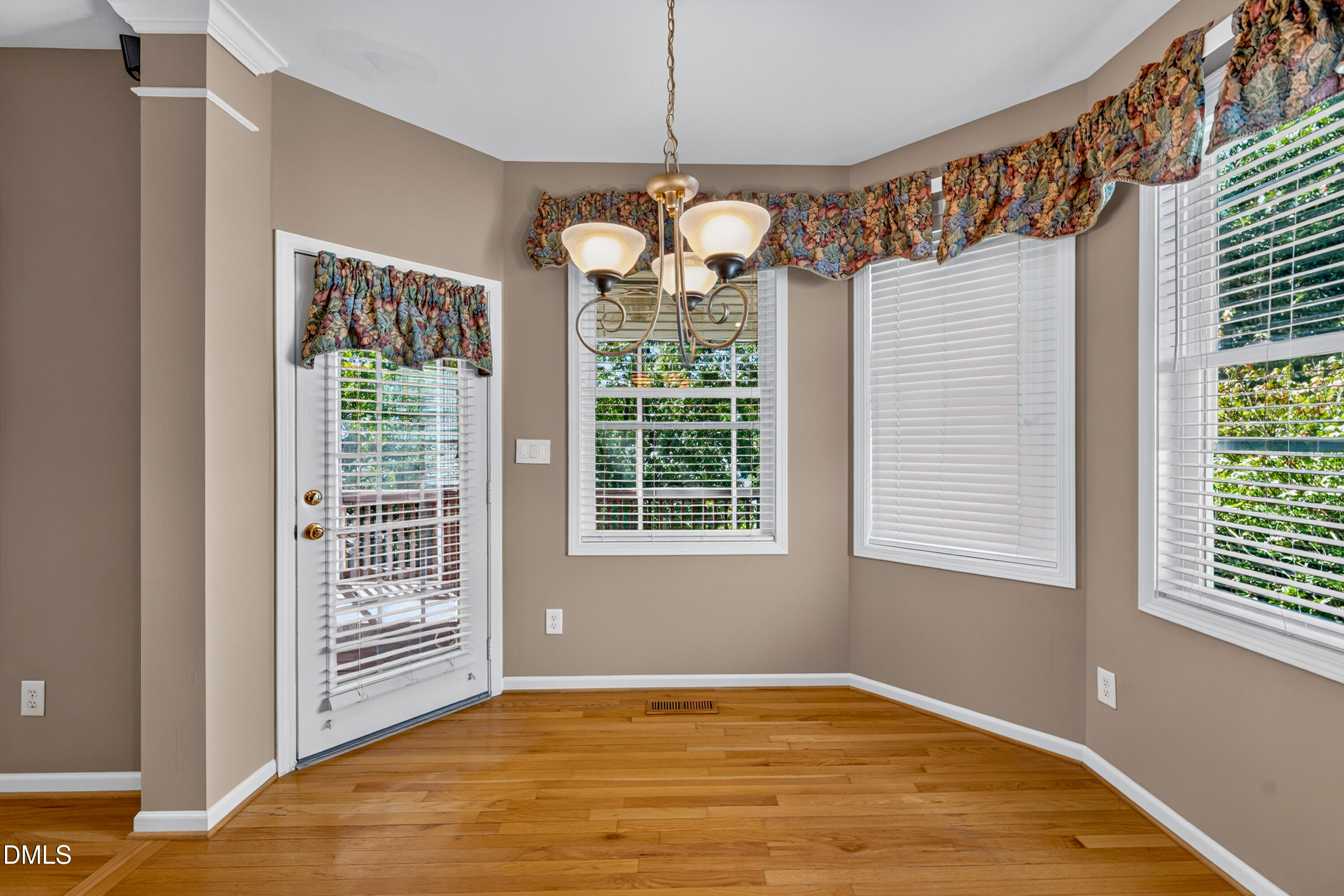 1412 Willow Leaf Way Property Photo 29