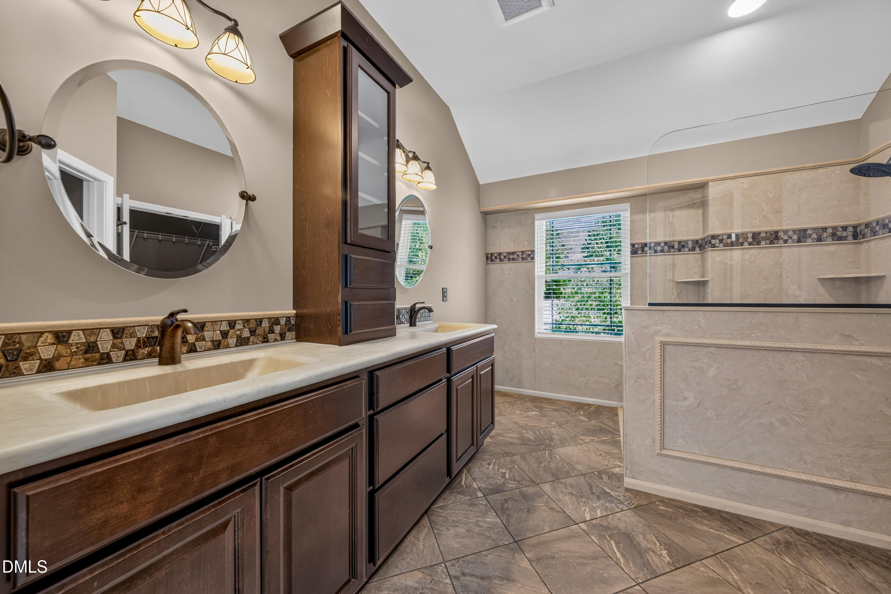 1412 Willow Leaf Way Property Photo 35