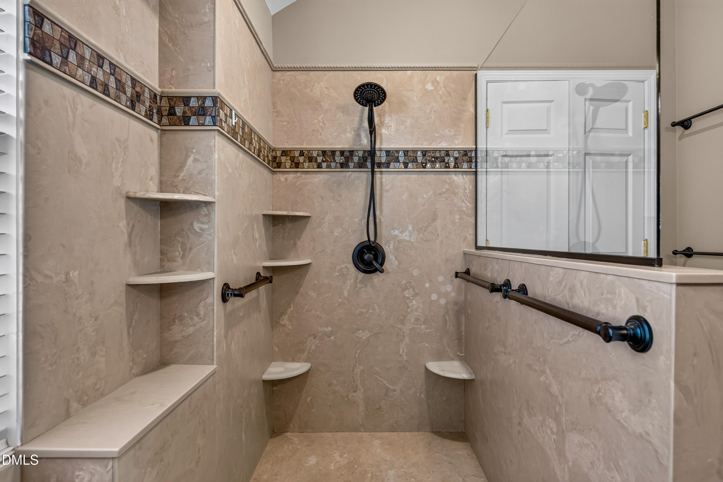 1412 Willow Leaf Way Property Photo 39