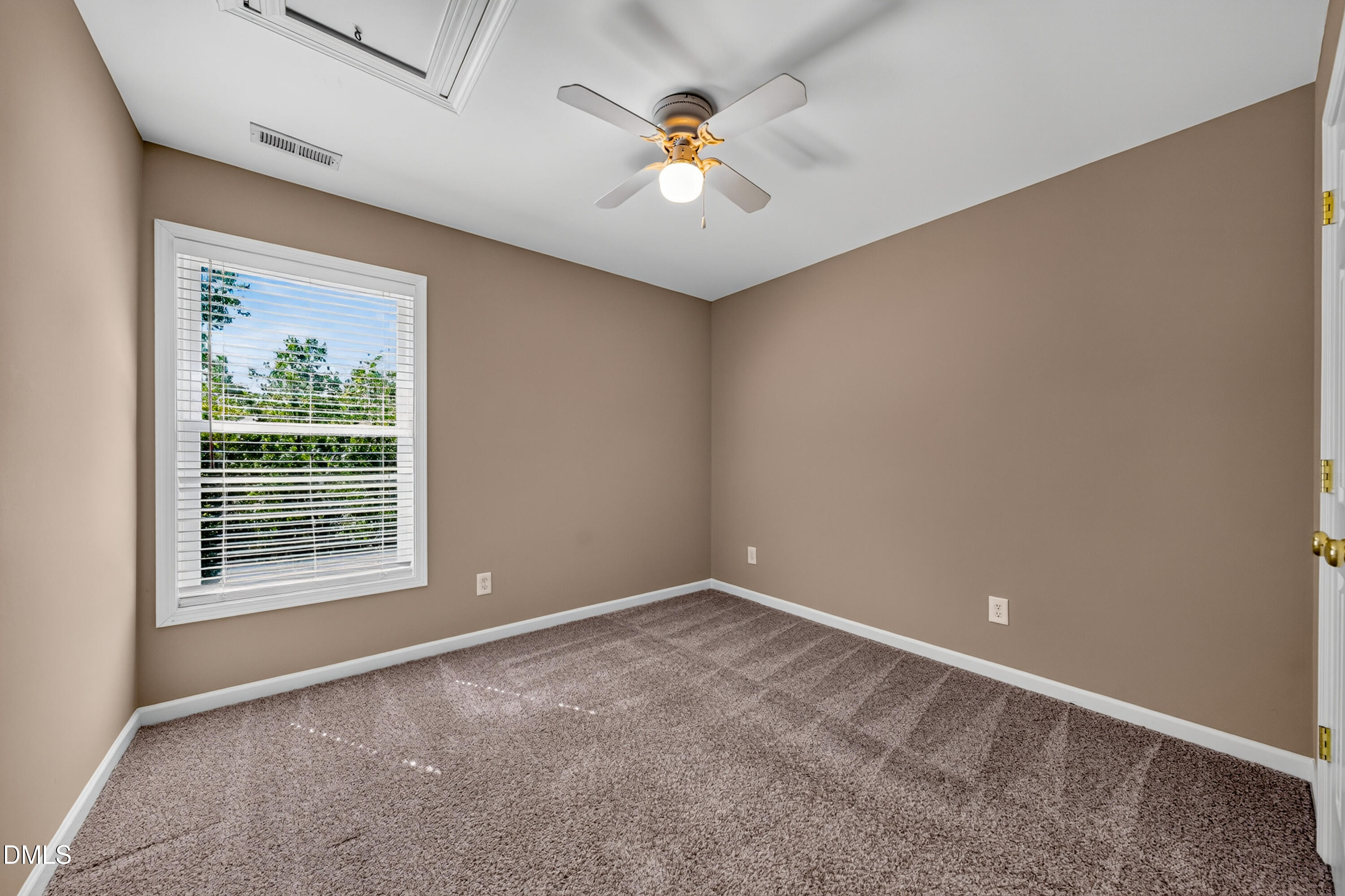 1412 Willow Leaf Way Property Photo 45