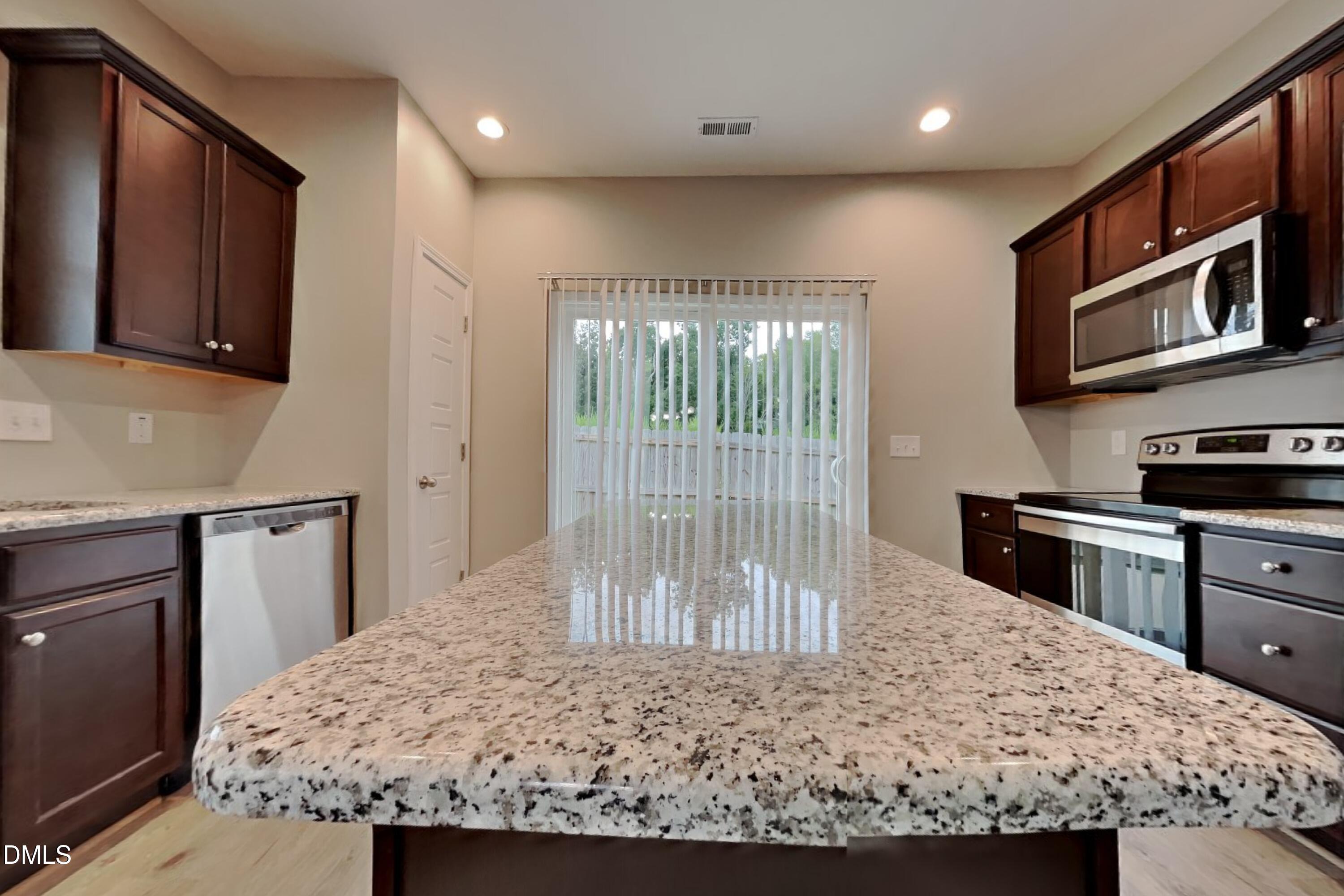 133 Jade Street Property Photo 4