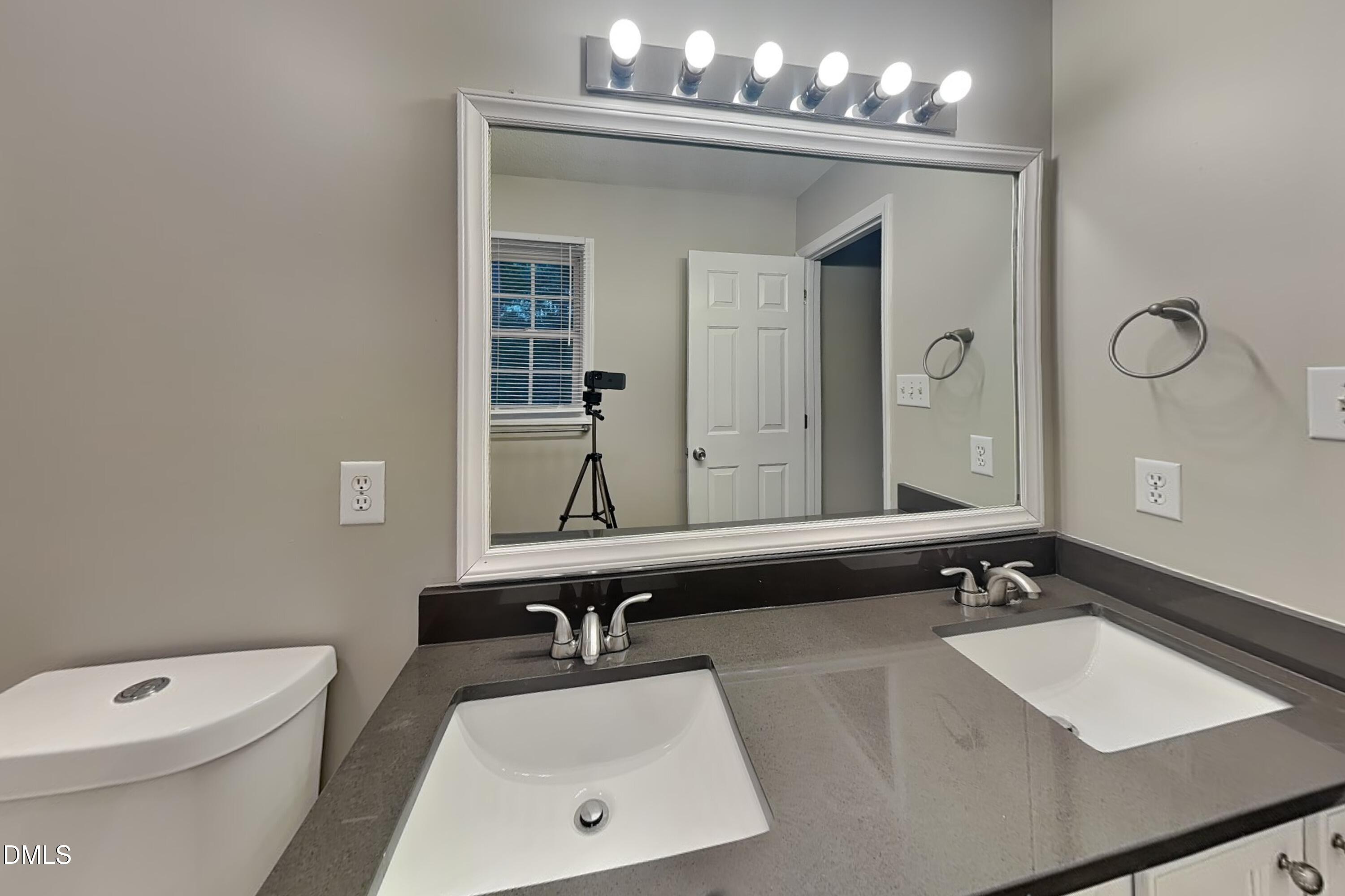 3008 Brittany Drive Property Photo 10