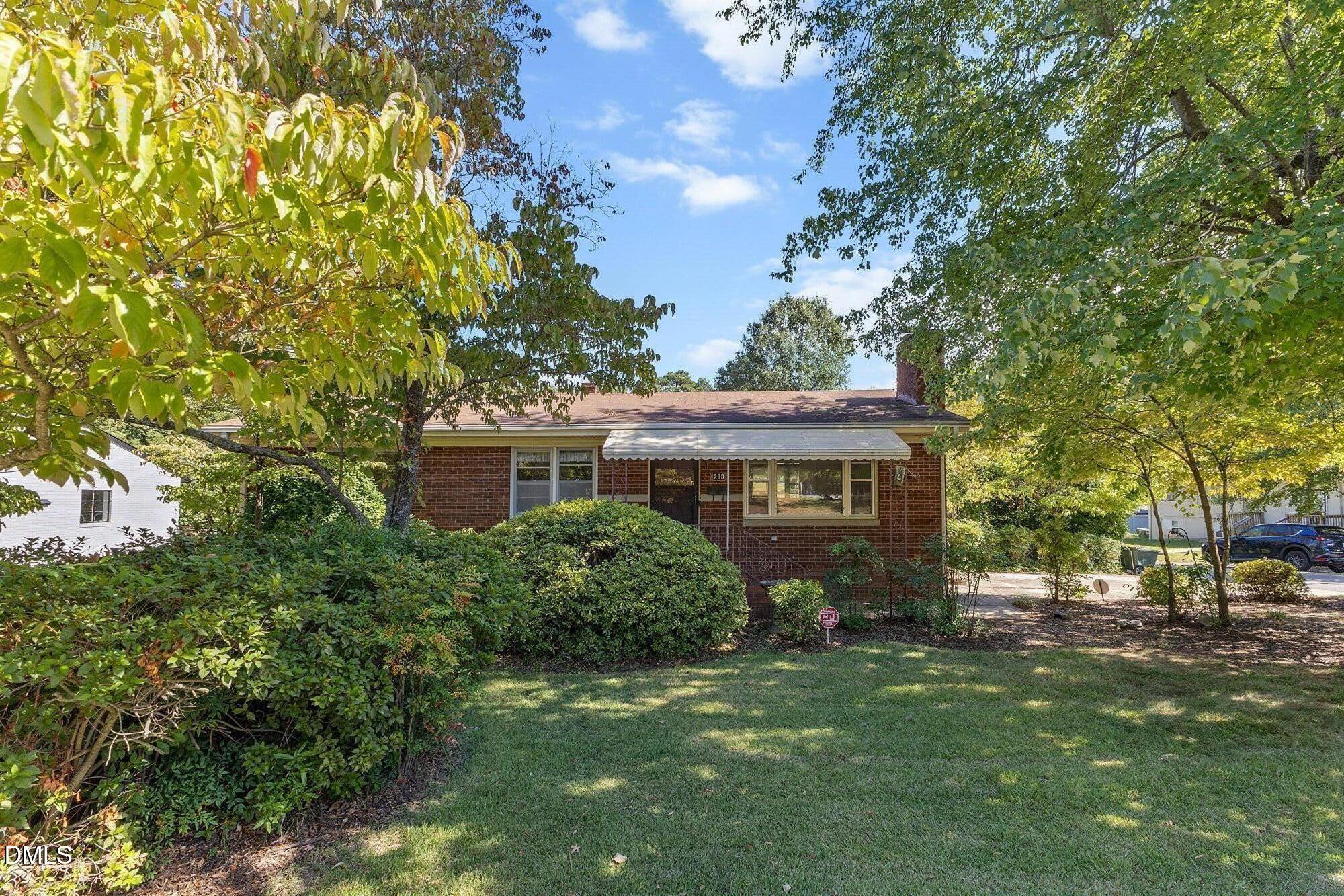 200 Avery Street Property Photo 2