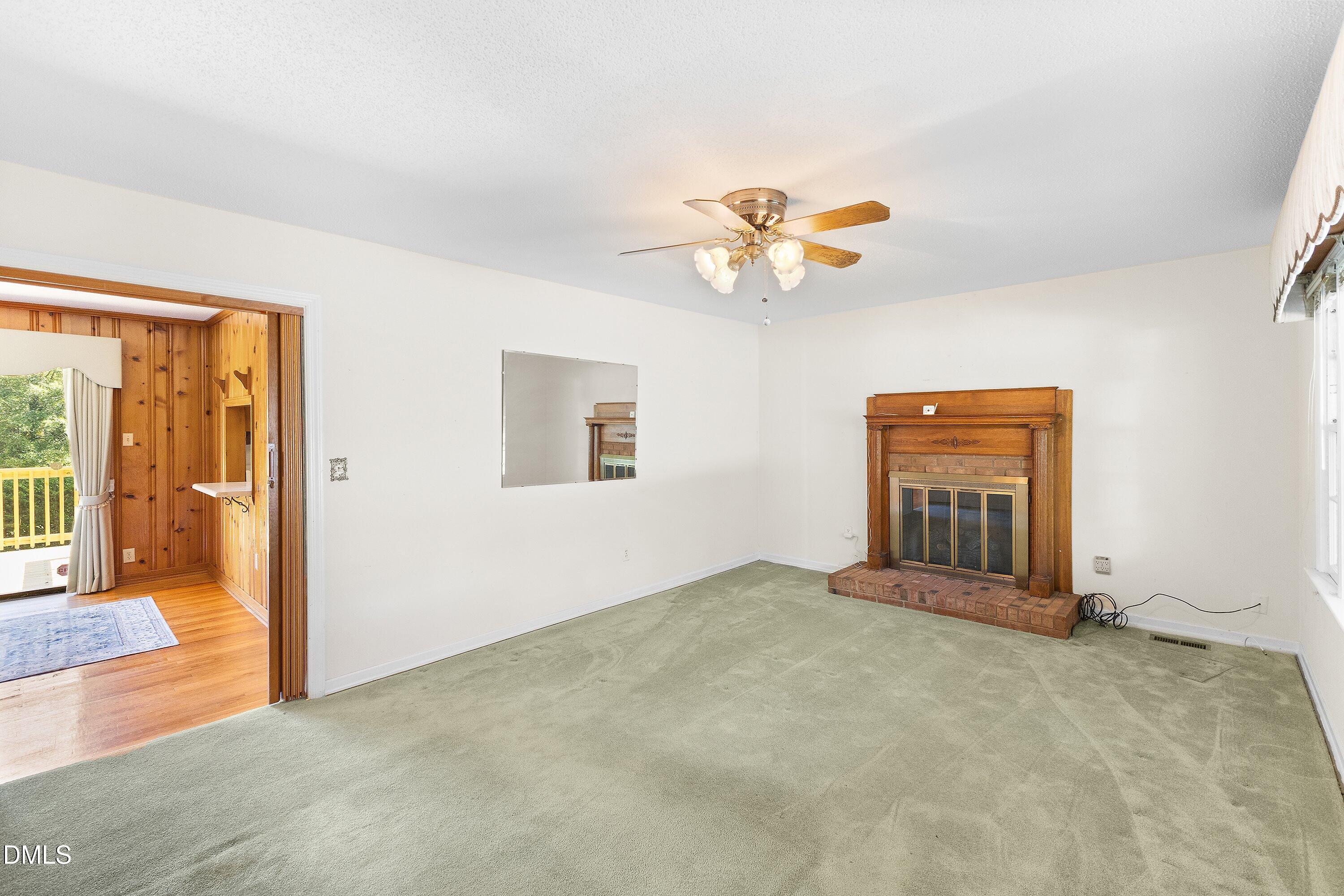 200 Avery Street Property Photo 5