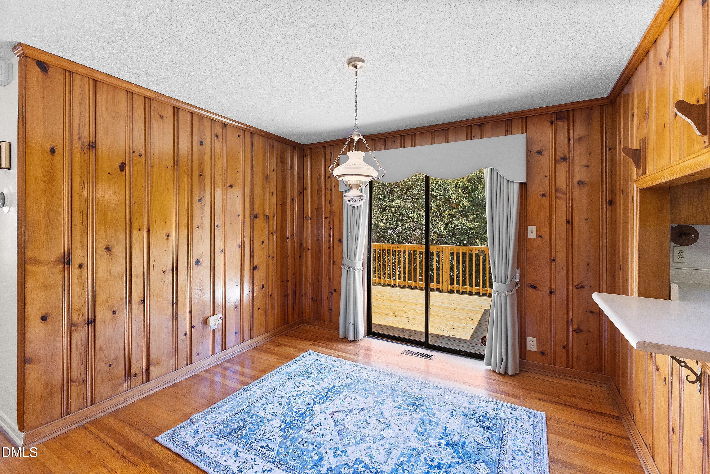200 Avery Street Property Photo 8