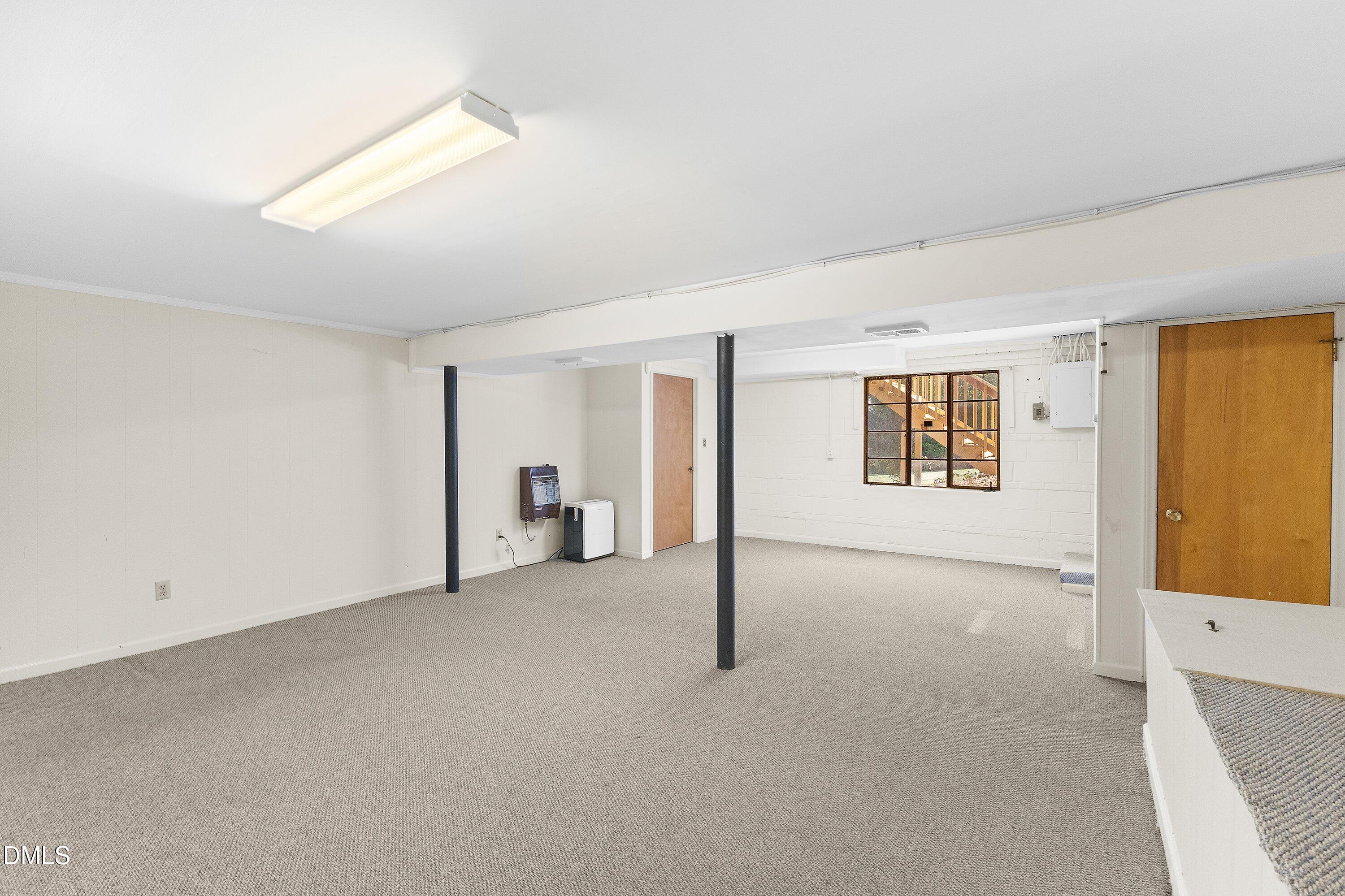 200 Avery Street Property Photo 21