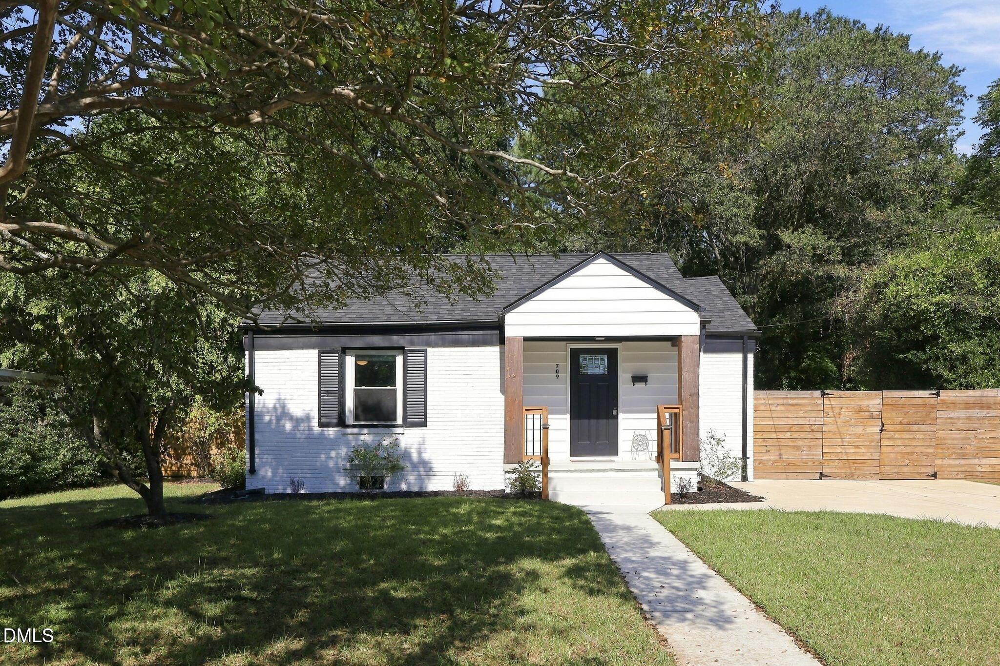 709 Brighton Road Property Photo 2