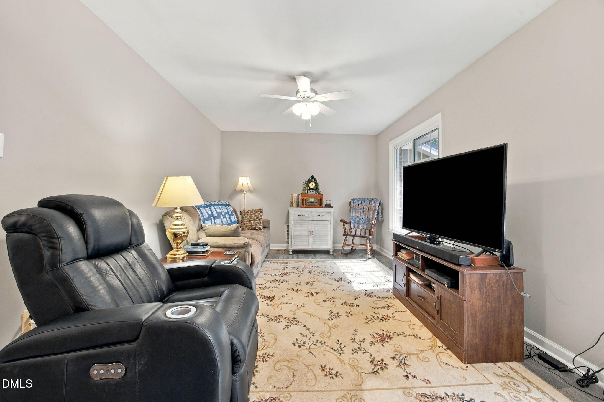 7914 Belgium Drive Property Photo 6