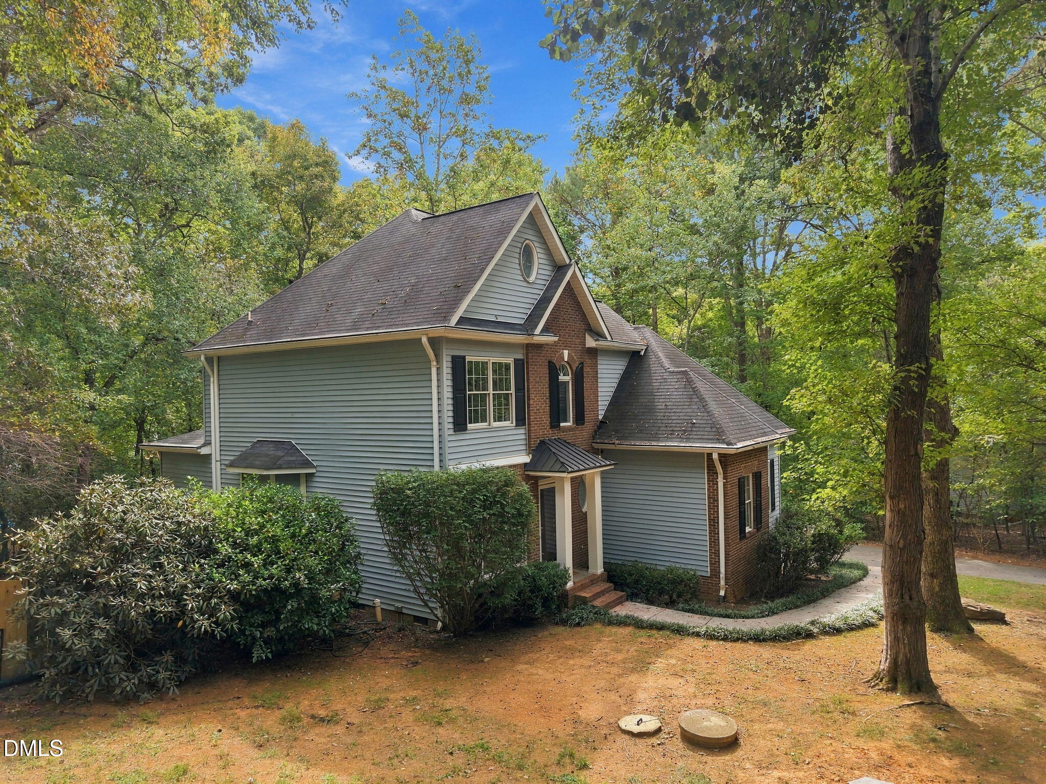 2202 Running Pine Court Property Photo 2